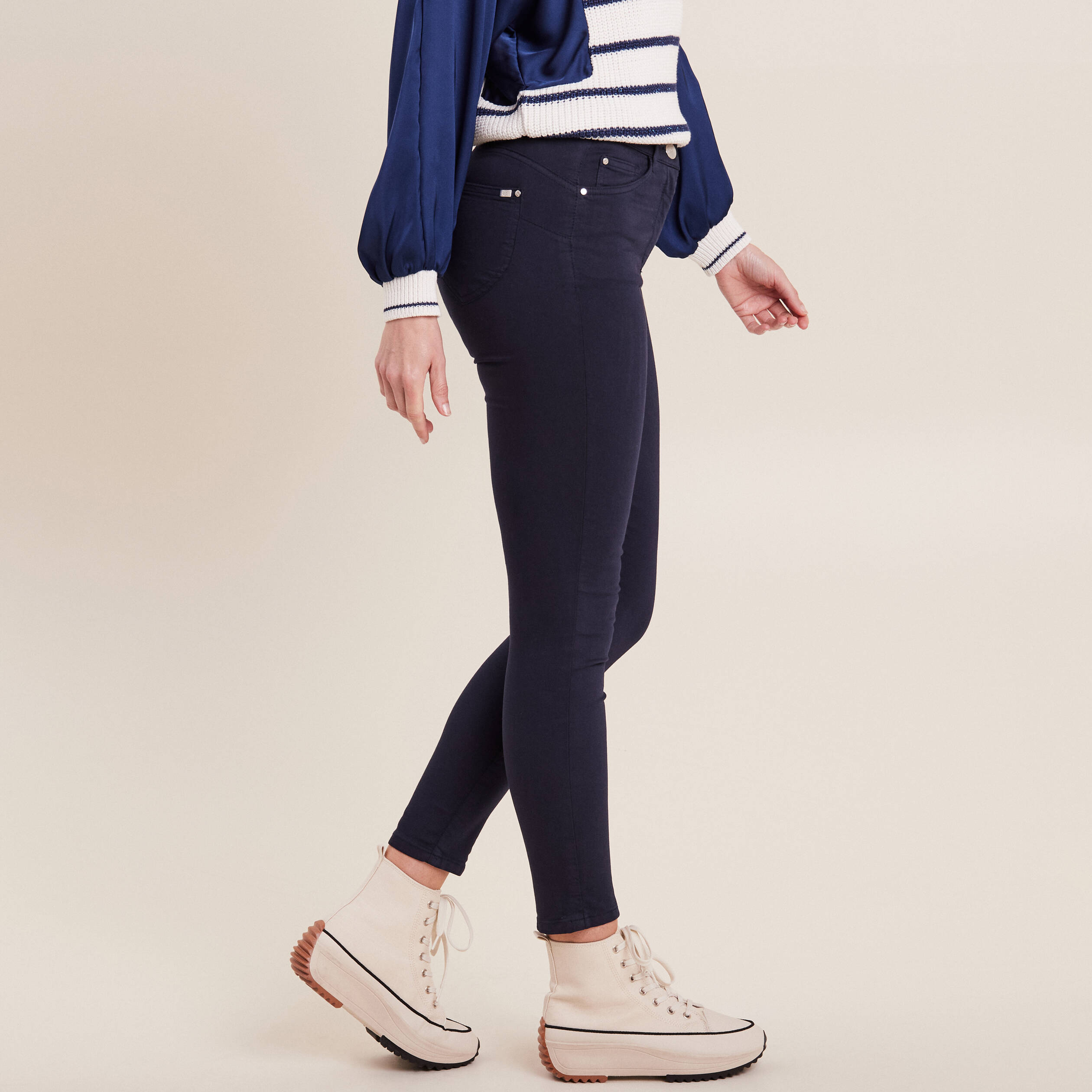 Pantalon magique Le L&eacute;ger coupe ajust&eacute;e bleu marine femme