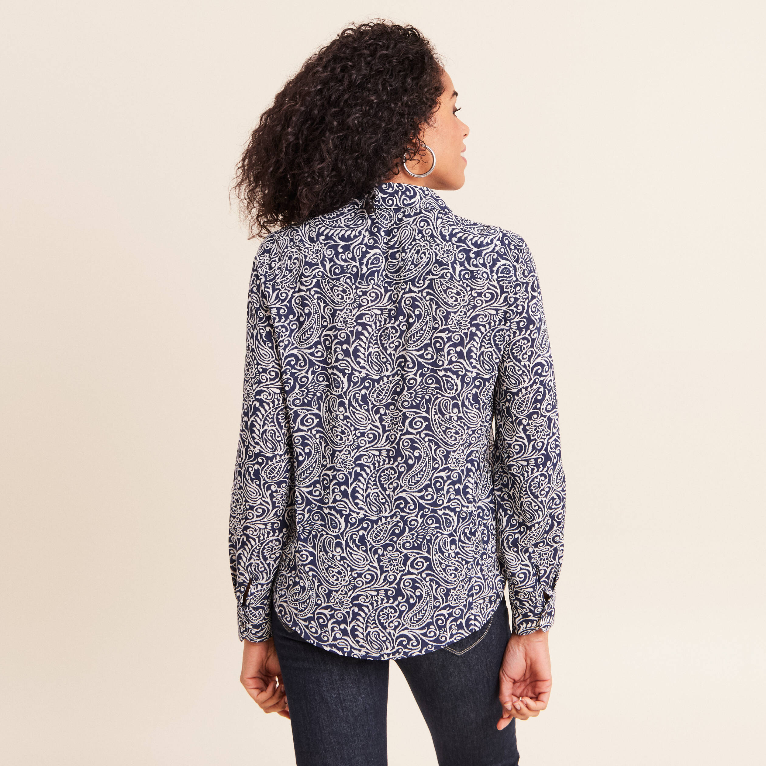 Chemise cintr&eacute;e manches longues bleu femme