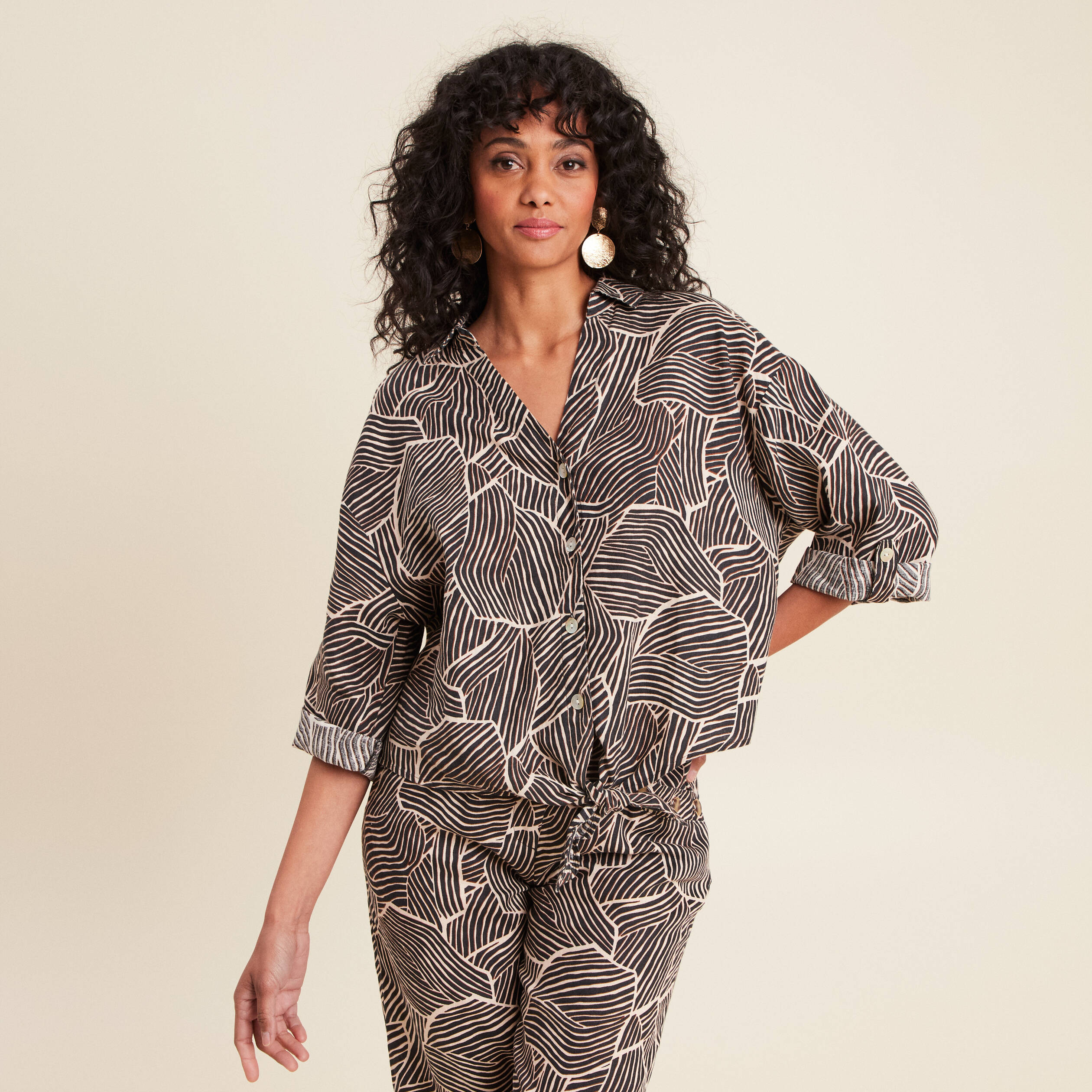Chemise manches 3/4 nouée noir femme