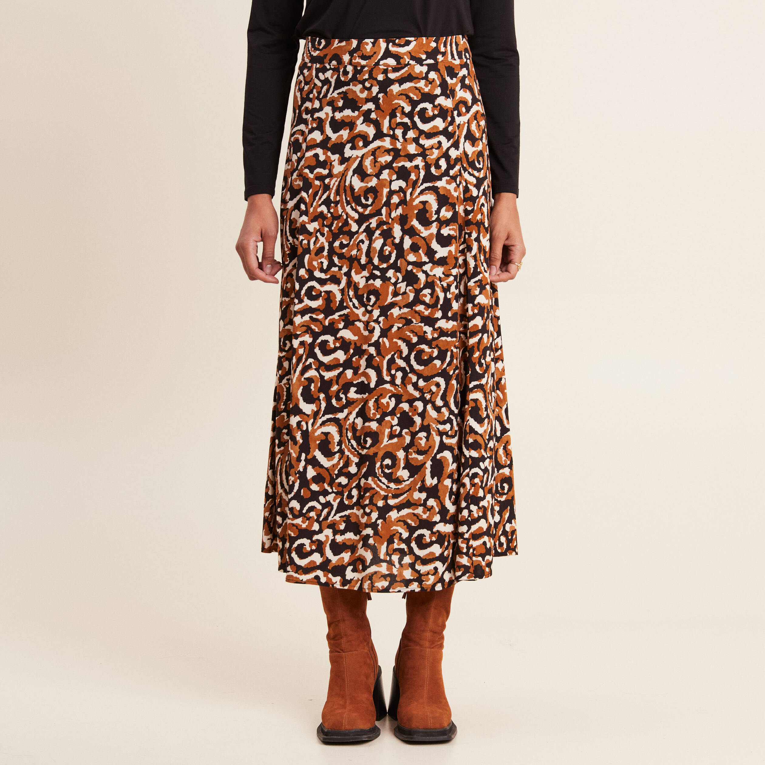 jupe longue evasee noir femme Jupe longue évasée noir femme