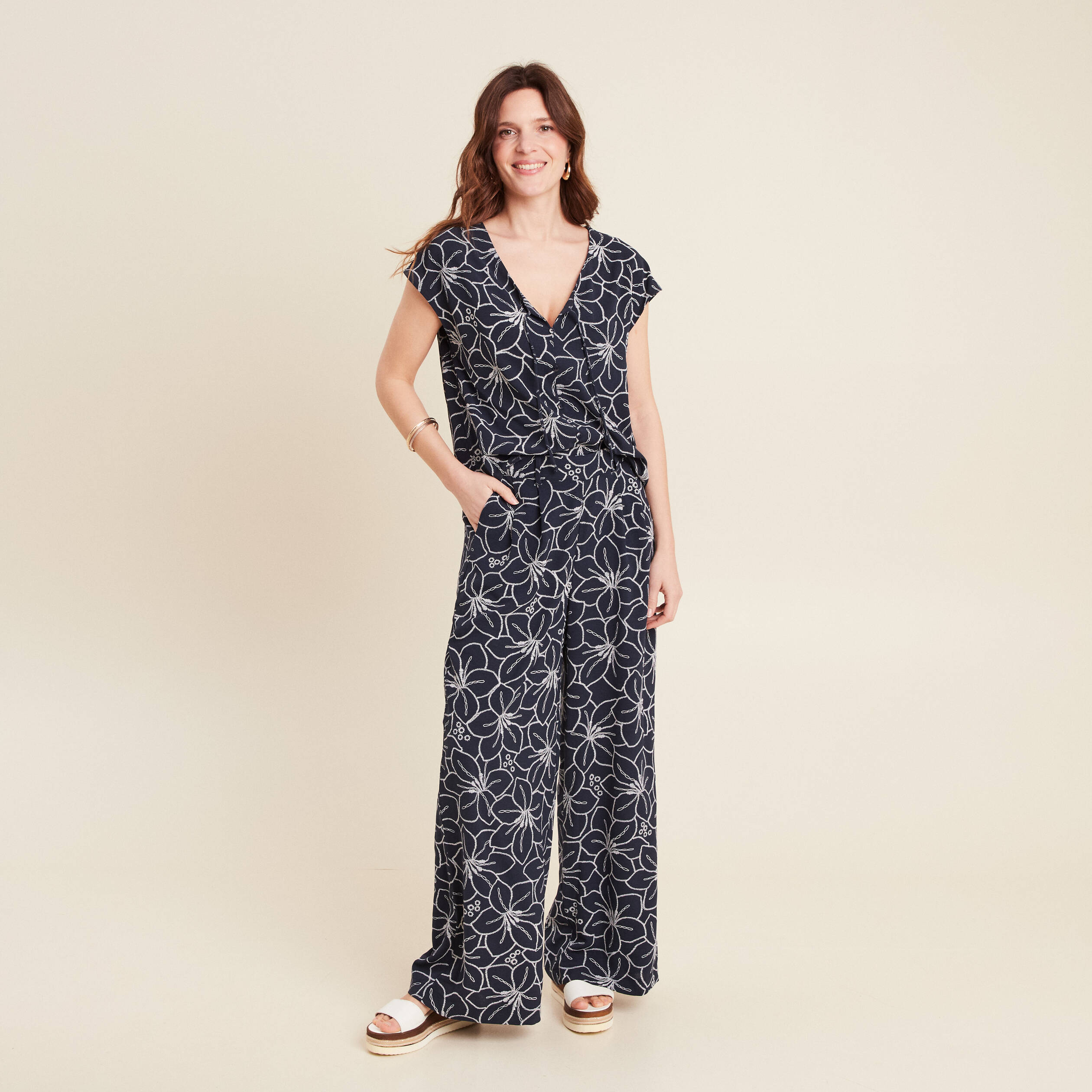 pantalon large taille haute bleu fonce femme Pantalon large taille haute bleu foncé femme