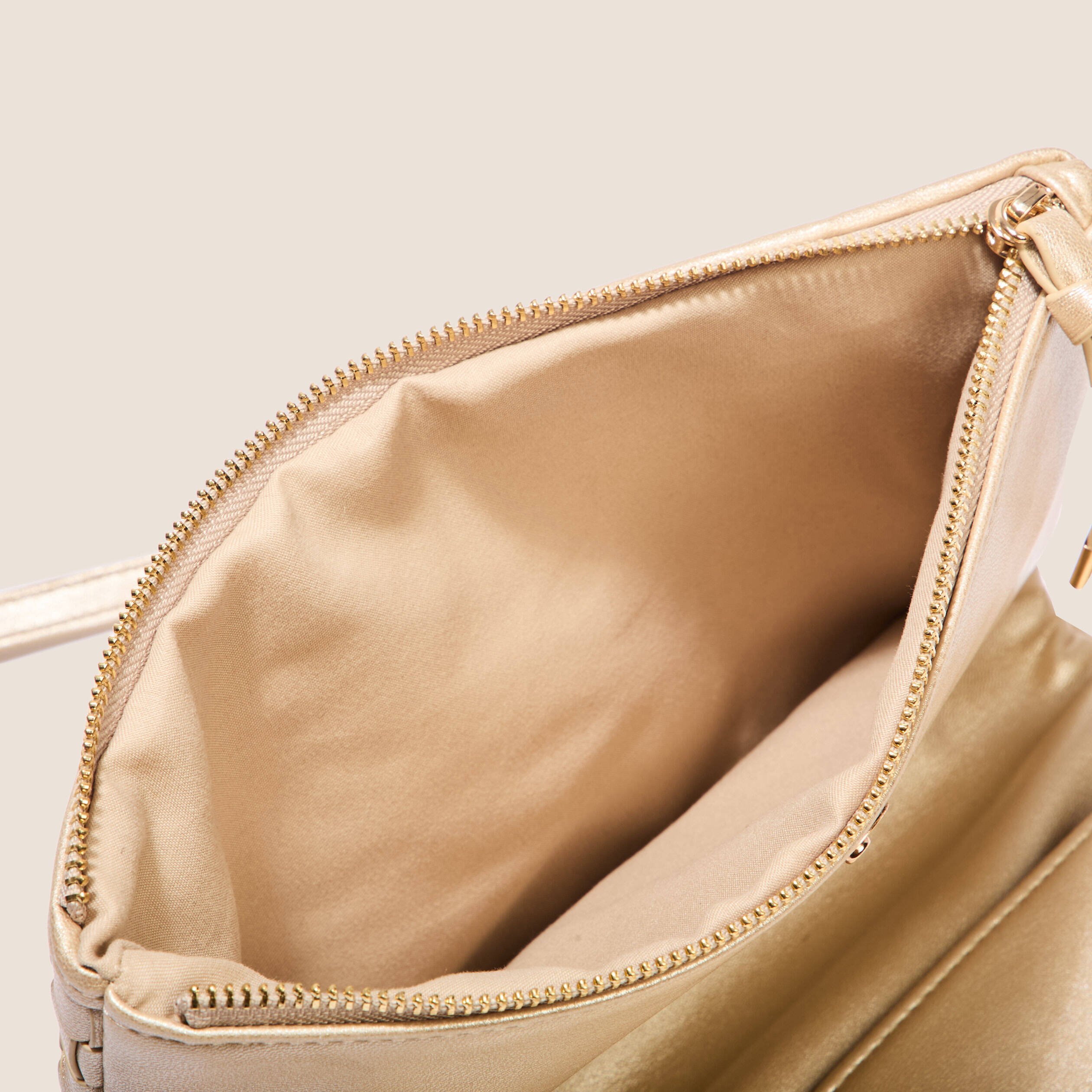 sac pochette rabat tresse couleur or femme Sac pochette rabat tressé couleur or femme