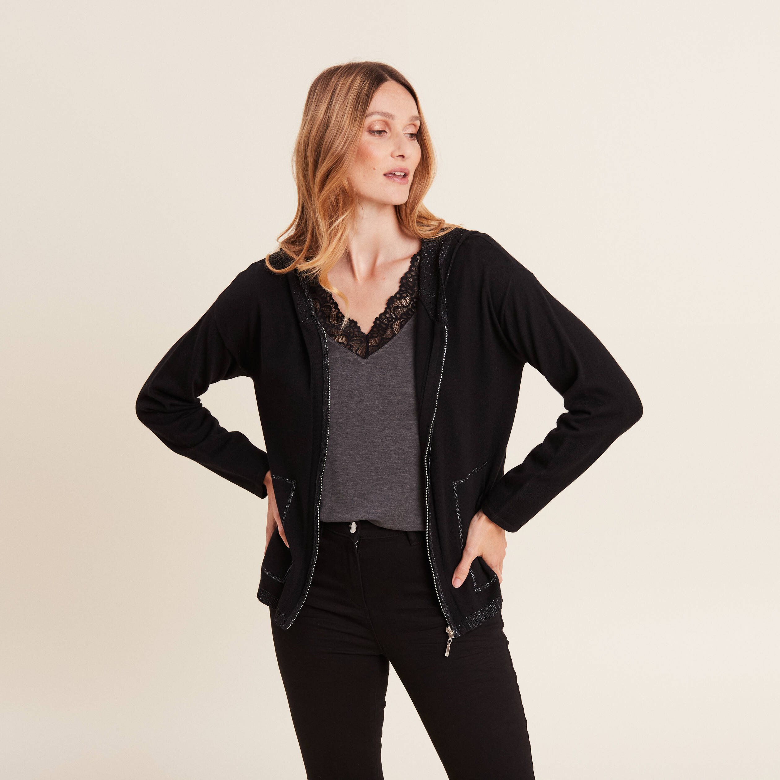 Gilet a capuche noir femme hotsell