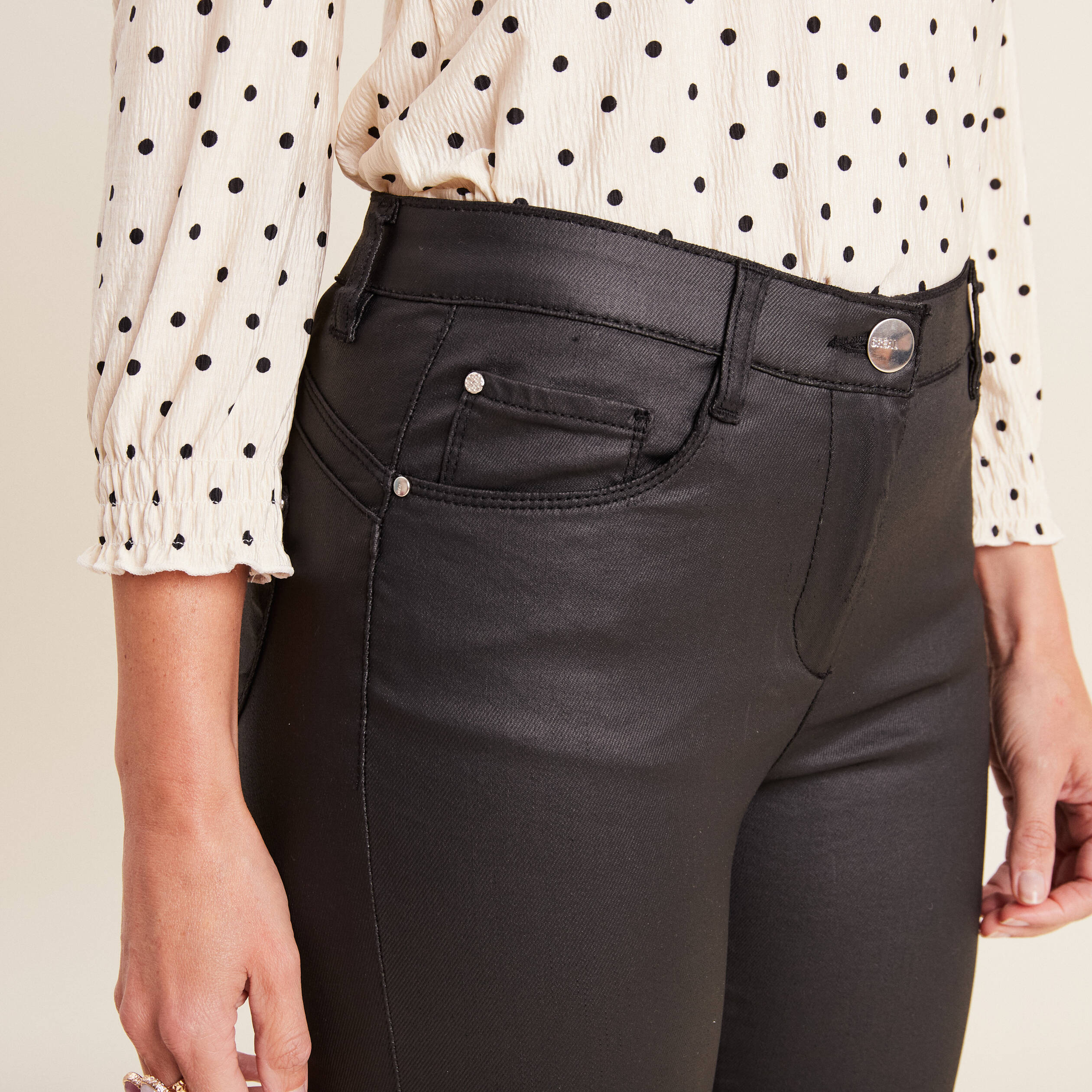 Pantalon magique L'Unique enduit noir femme