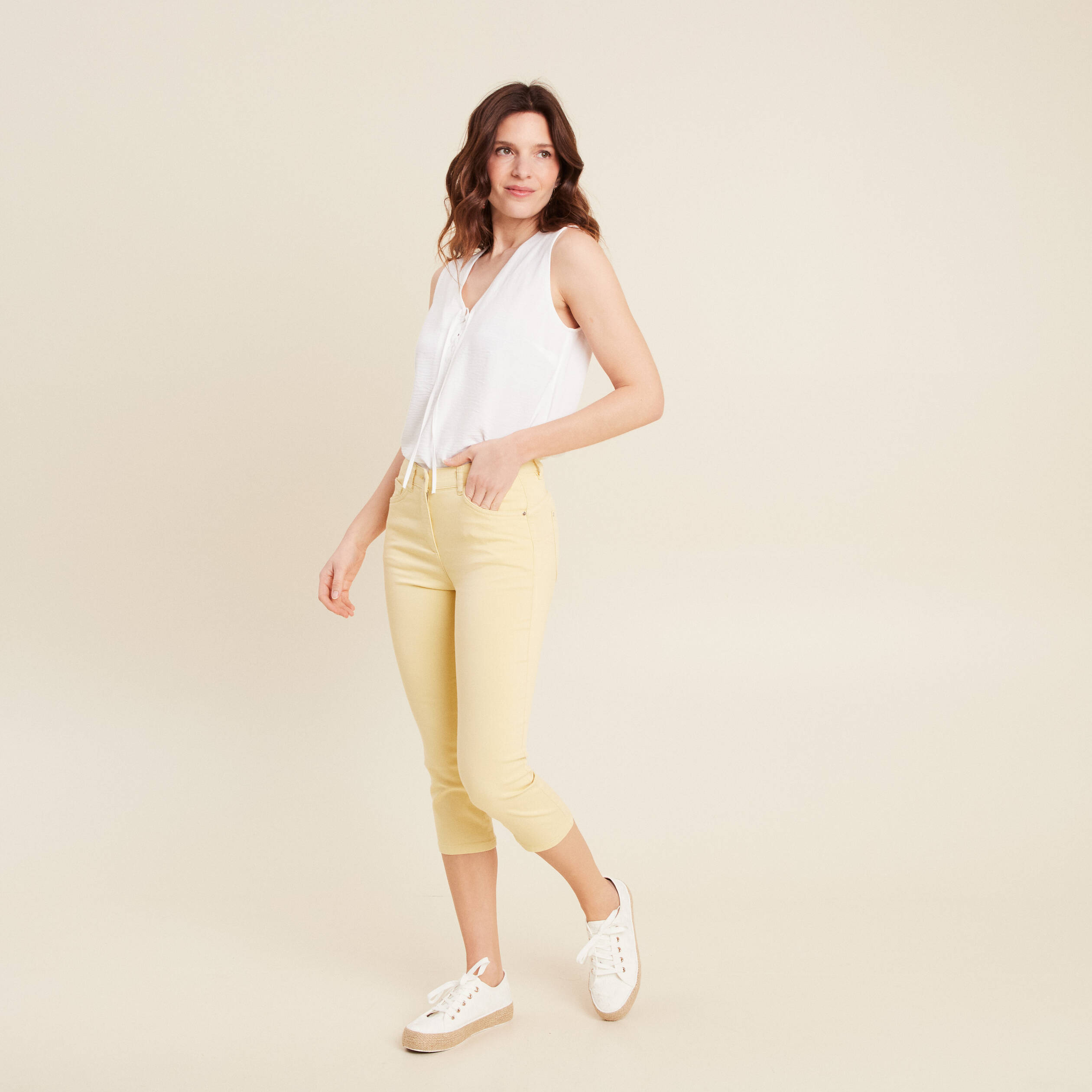 Pantacourt droit taille standard jaune clair femme