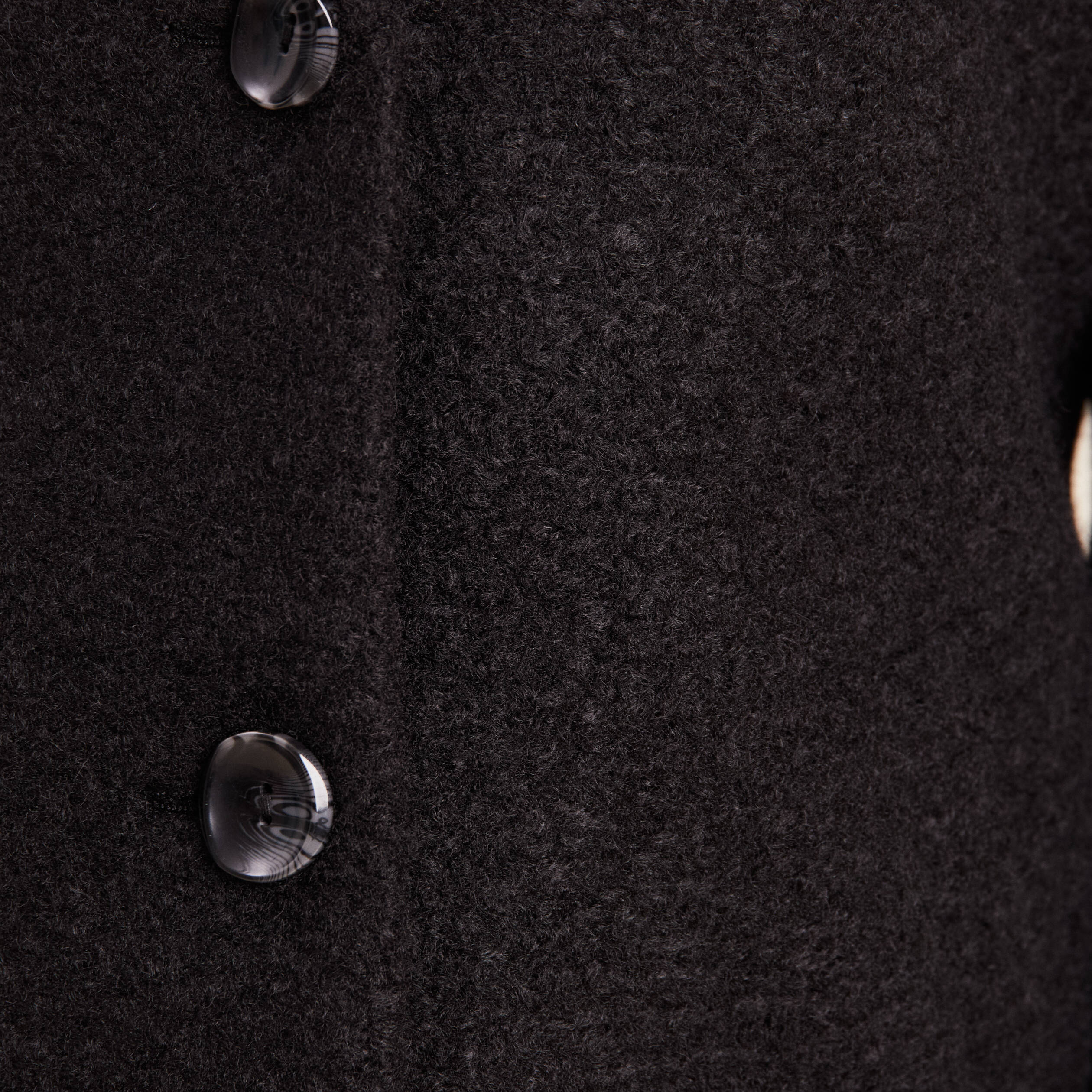 Manteau long boutonné noir femme