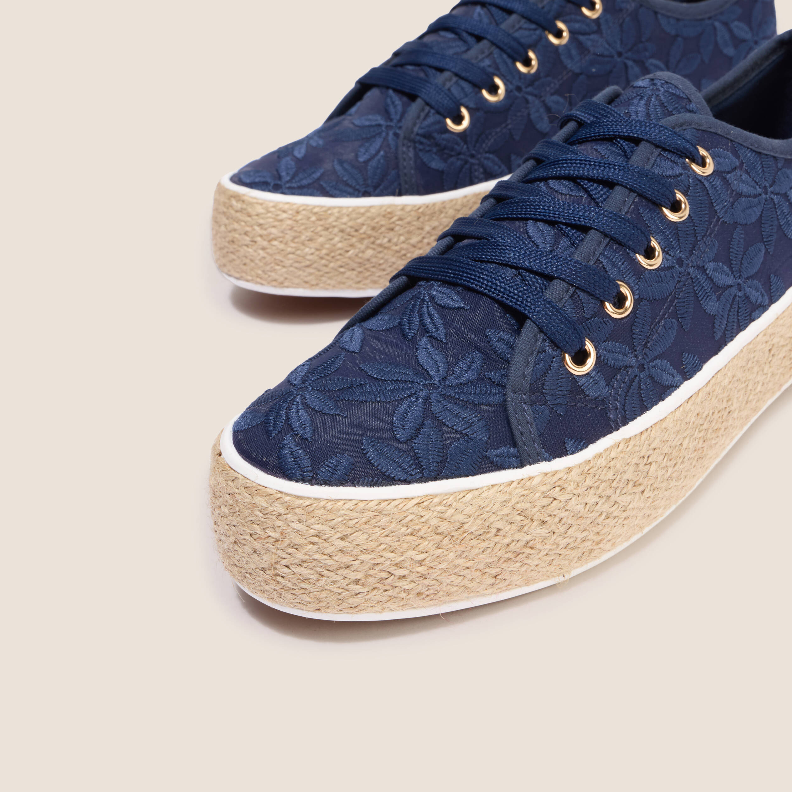 Tennis plateformes &agrave; lacets bleu marine femme