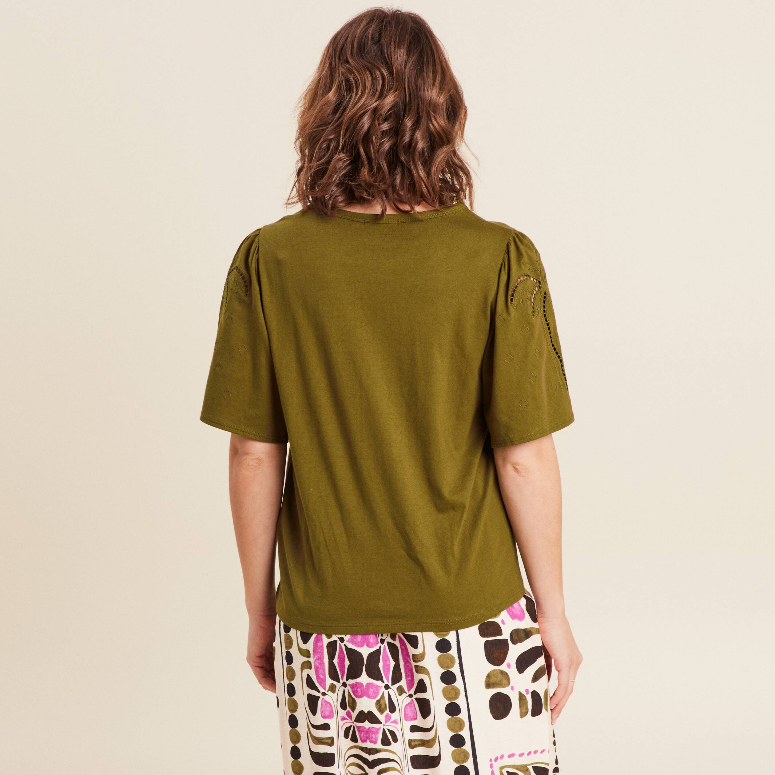 T-shirt manches courtes vert olive femme