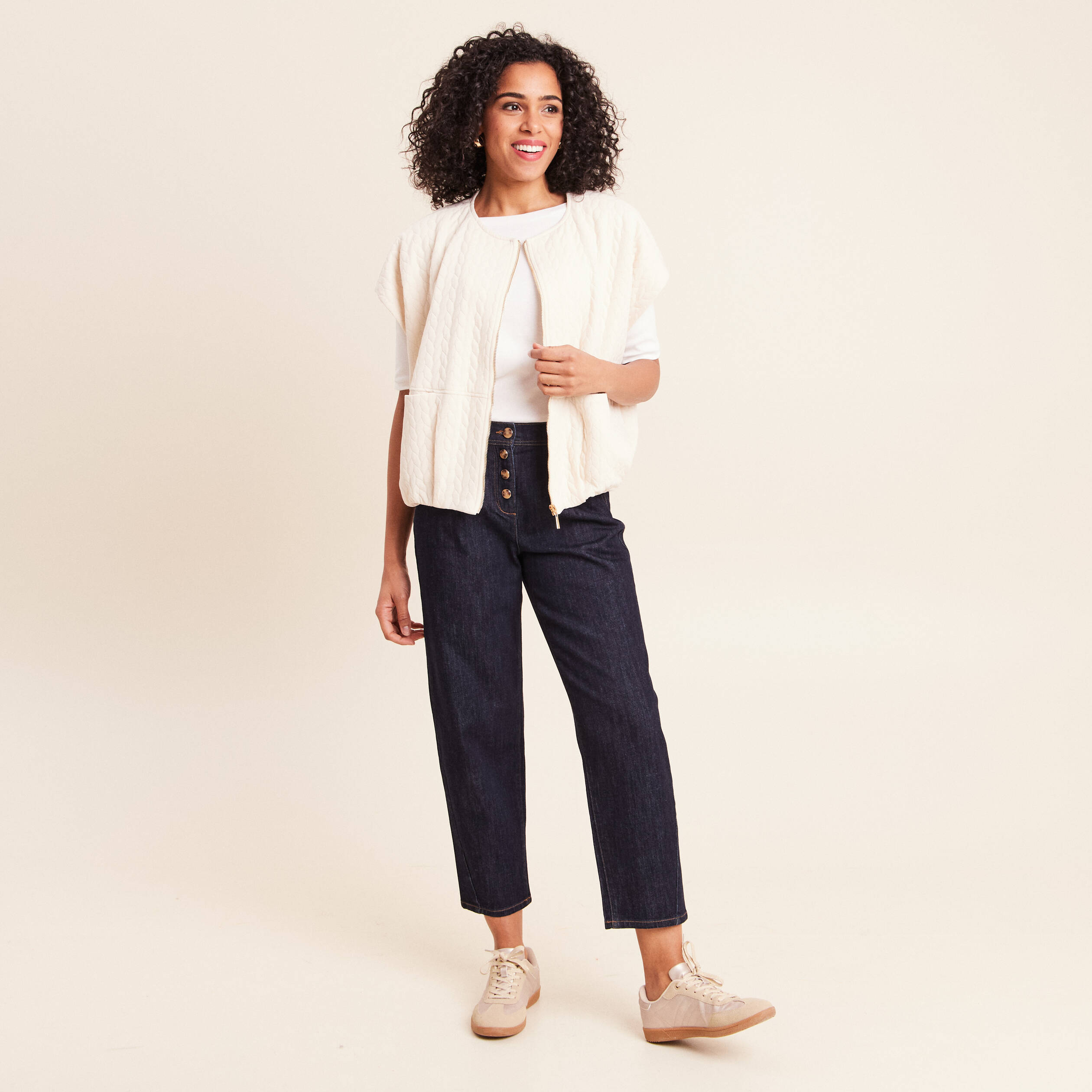 Veste col rond manches courtes doubl&eacute;e ecru femme