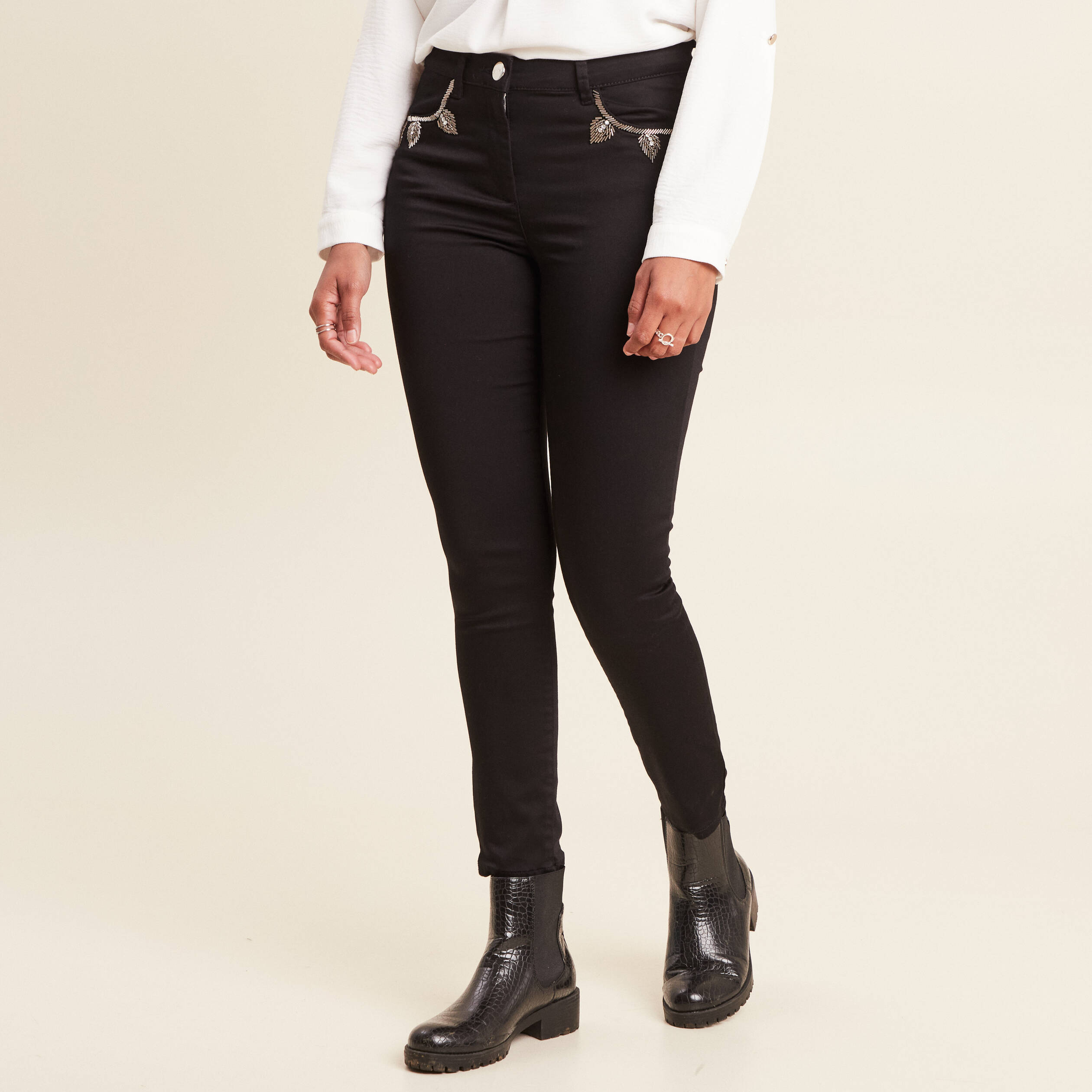 Pantalon ajusté détails perles noir femme