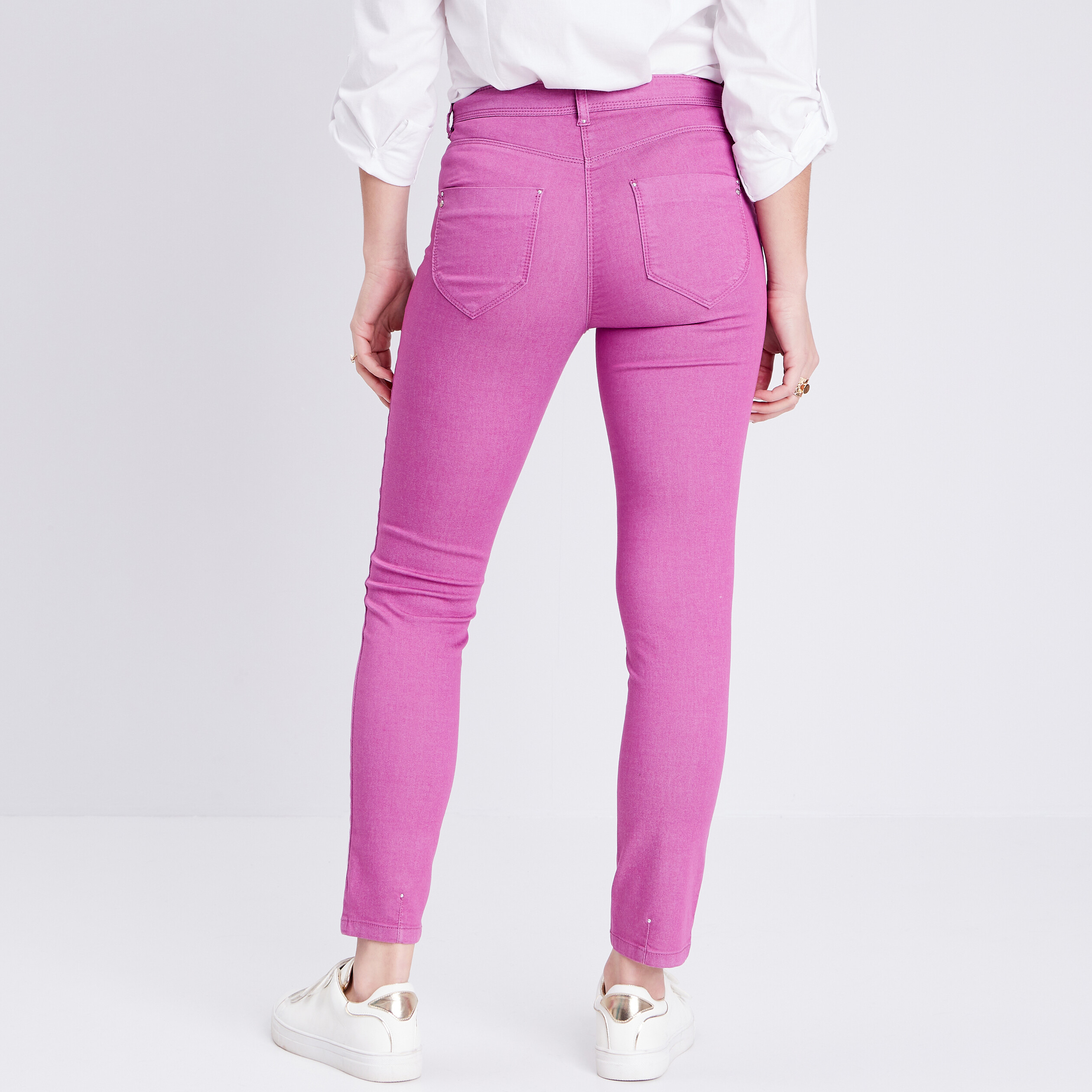 Pantalon ajusté avec boutons violet femme