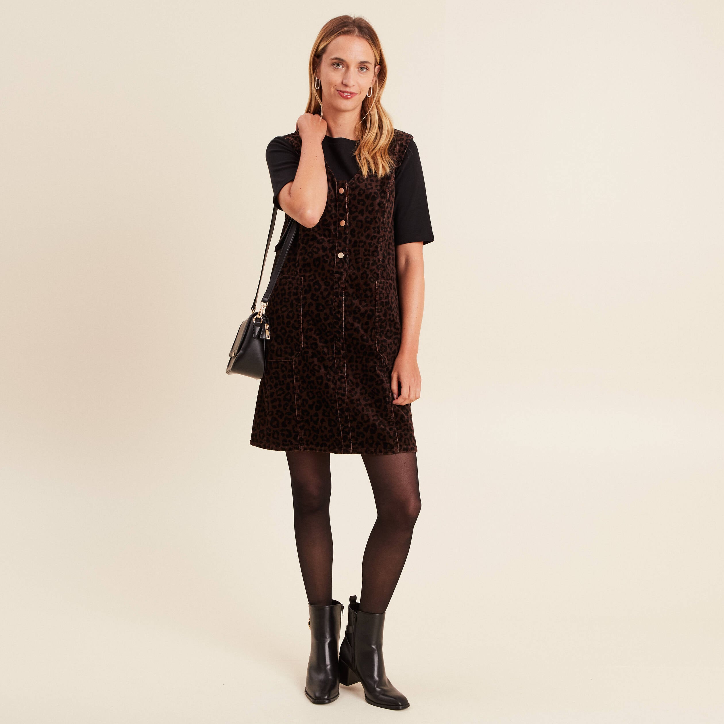 Robe droite courte sans manches velours marron cognac femme
