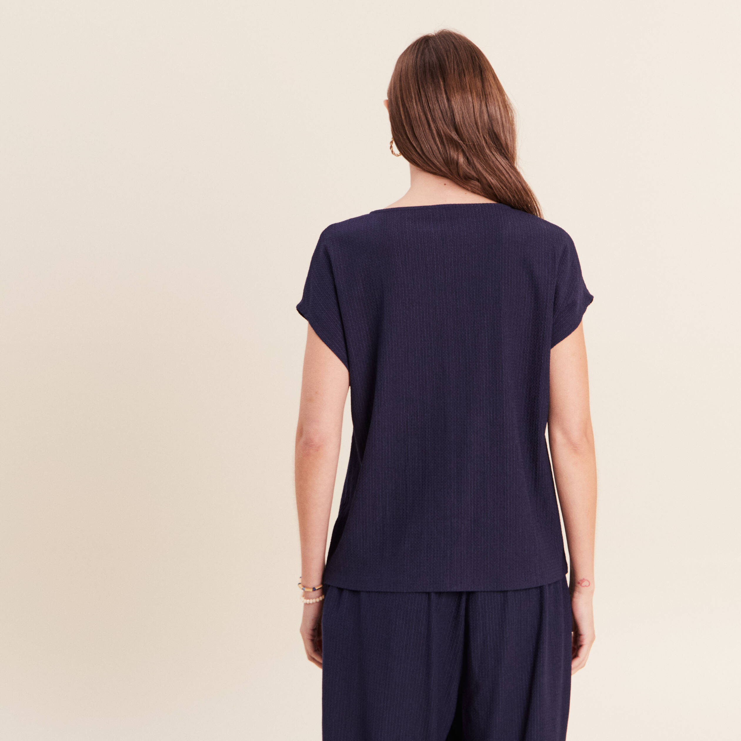 T-shirt bas resserr&eacute; manches courtes bleu marine femme