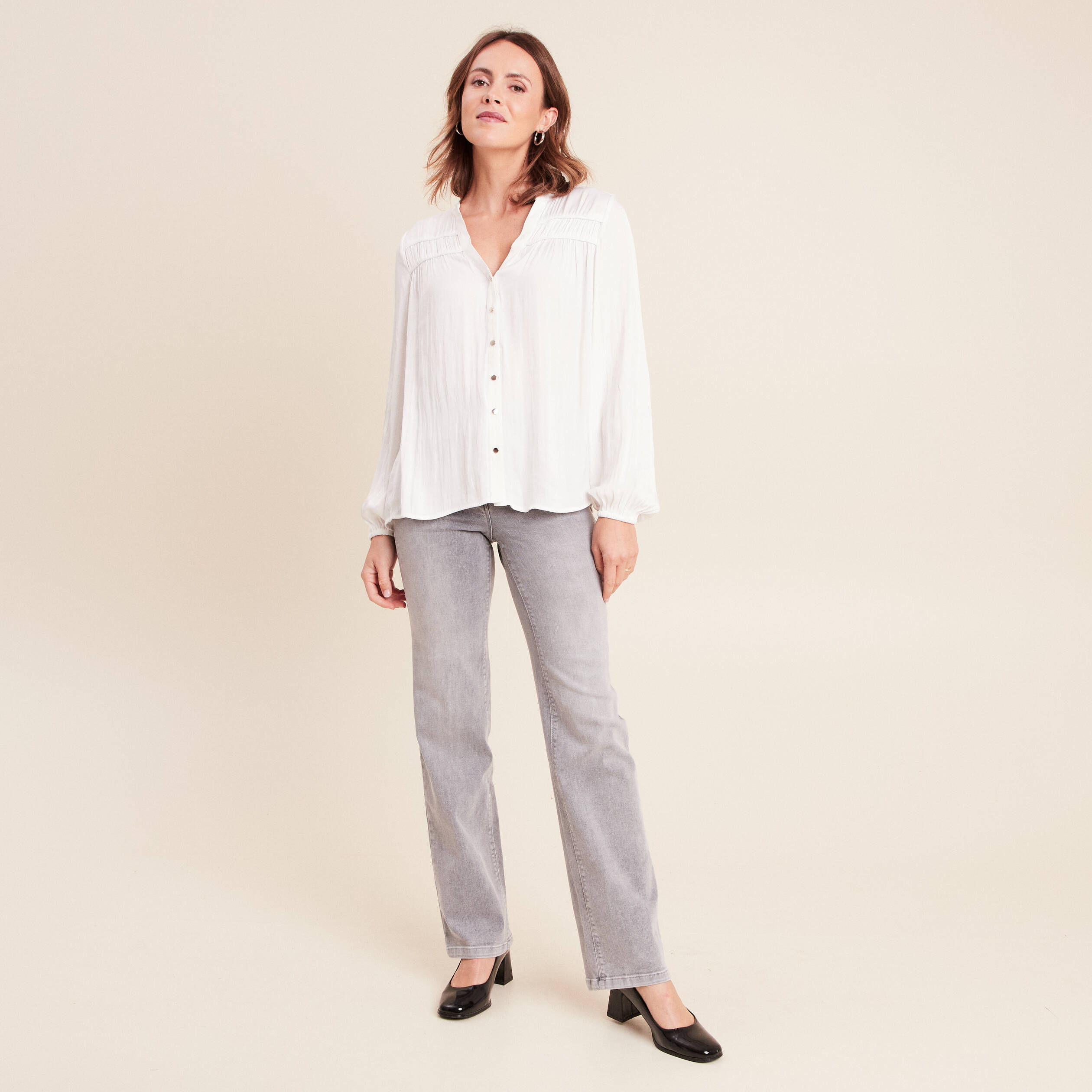 Blouse satin&eacute;e manches longues ecru femme