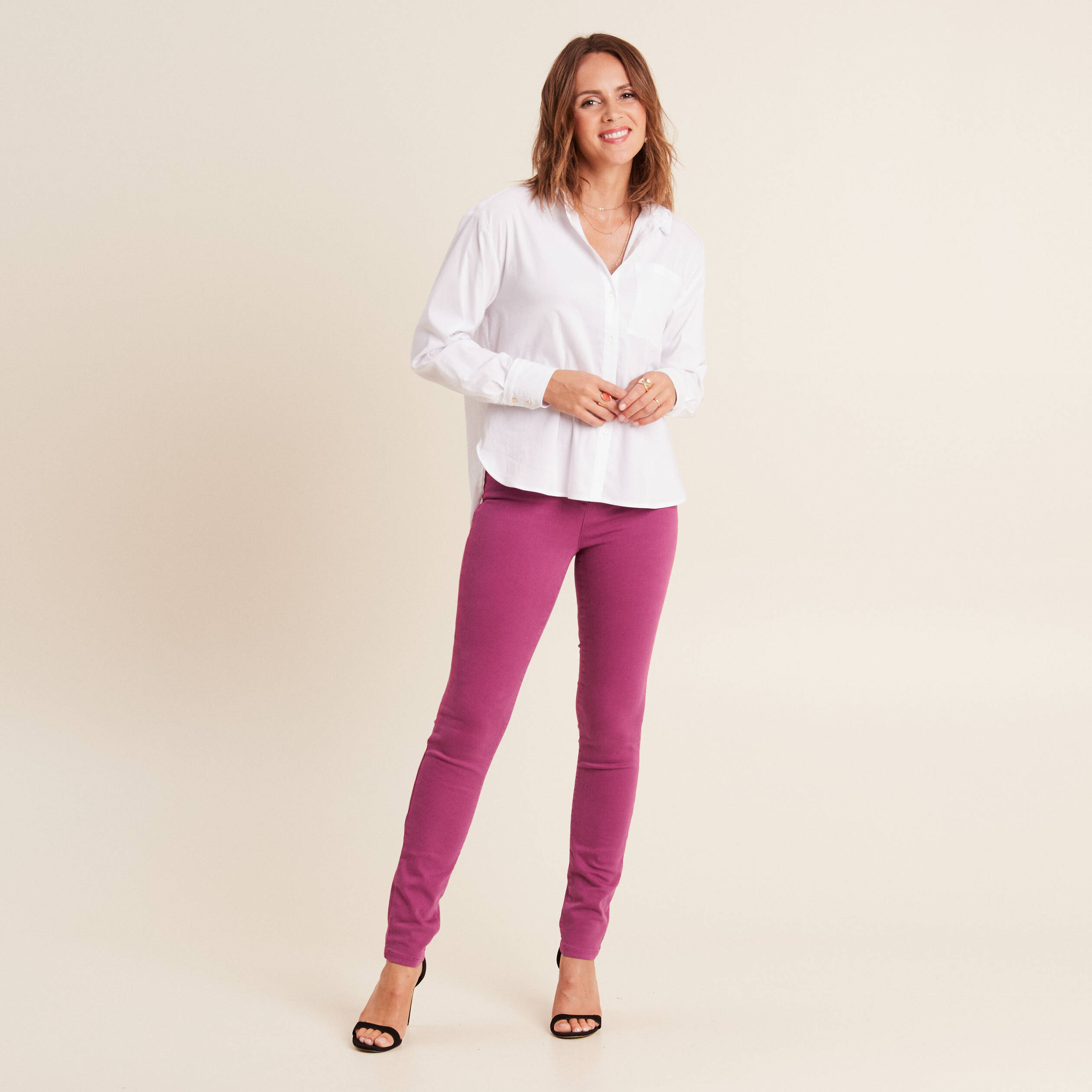 Jean magique ajusté taille standard rose framboise femme