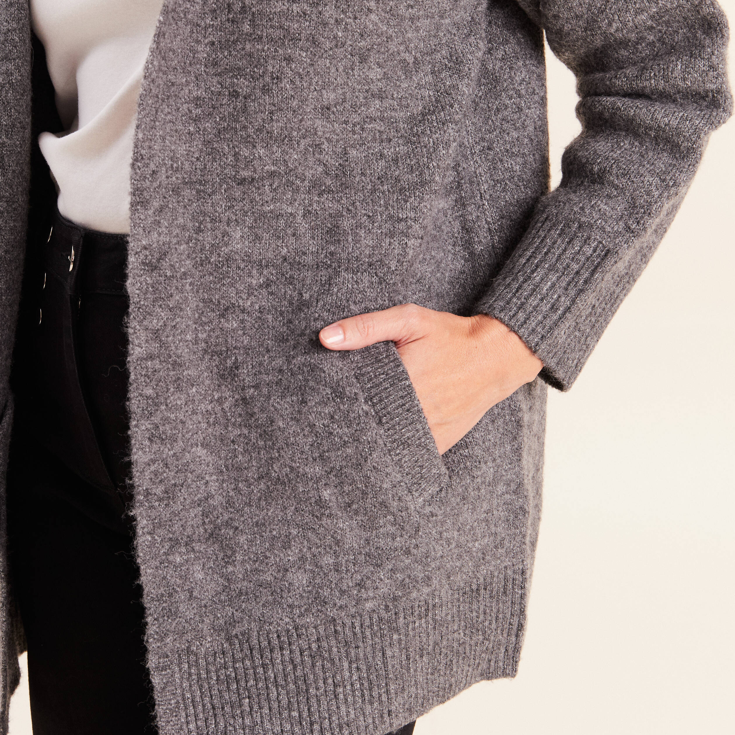 Gilet droit long gris fonc&eacute; femme