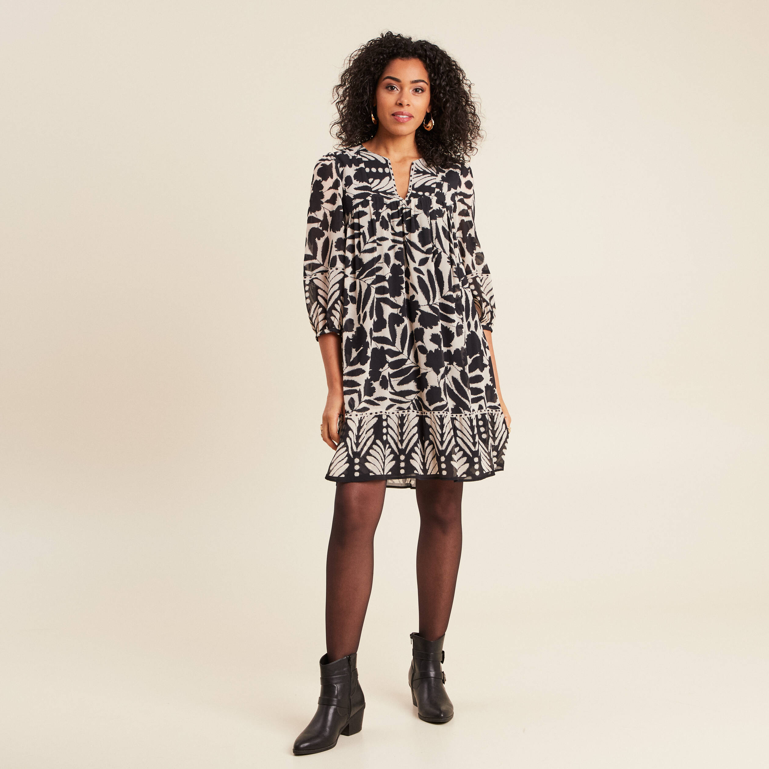 robe evasee fluide noir femme Robe évasée fluide noir femme
