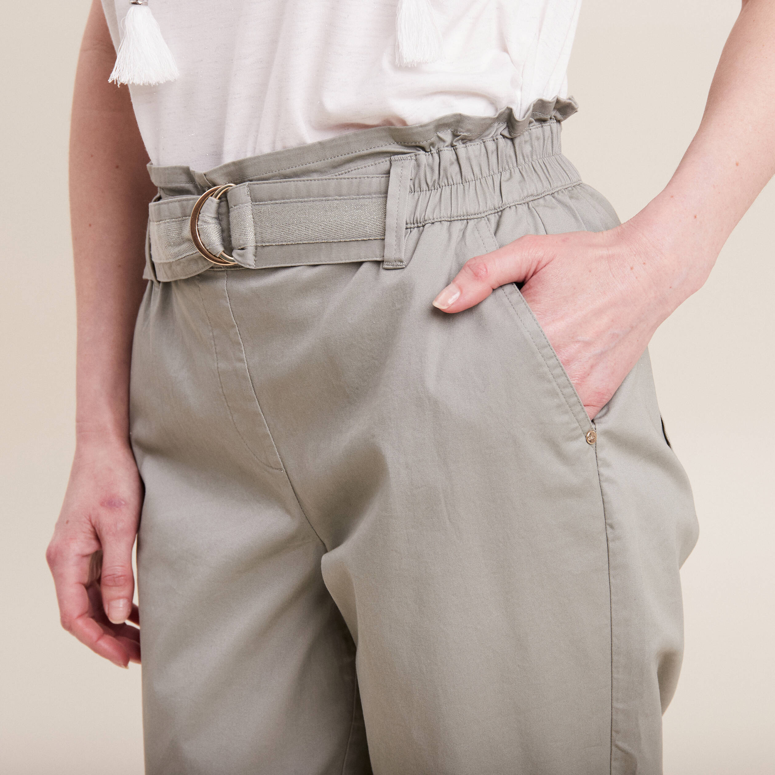 Pantalon chino 7/8ème vert clair femme