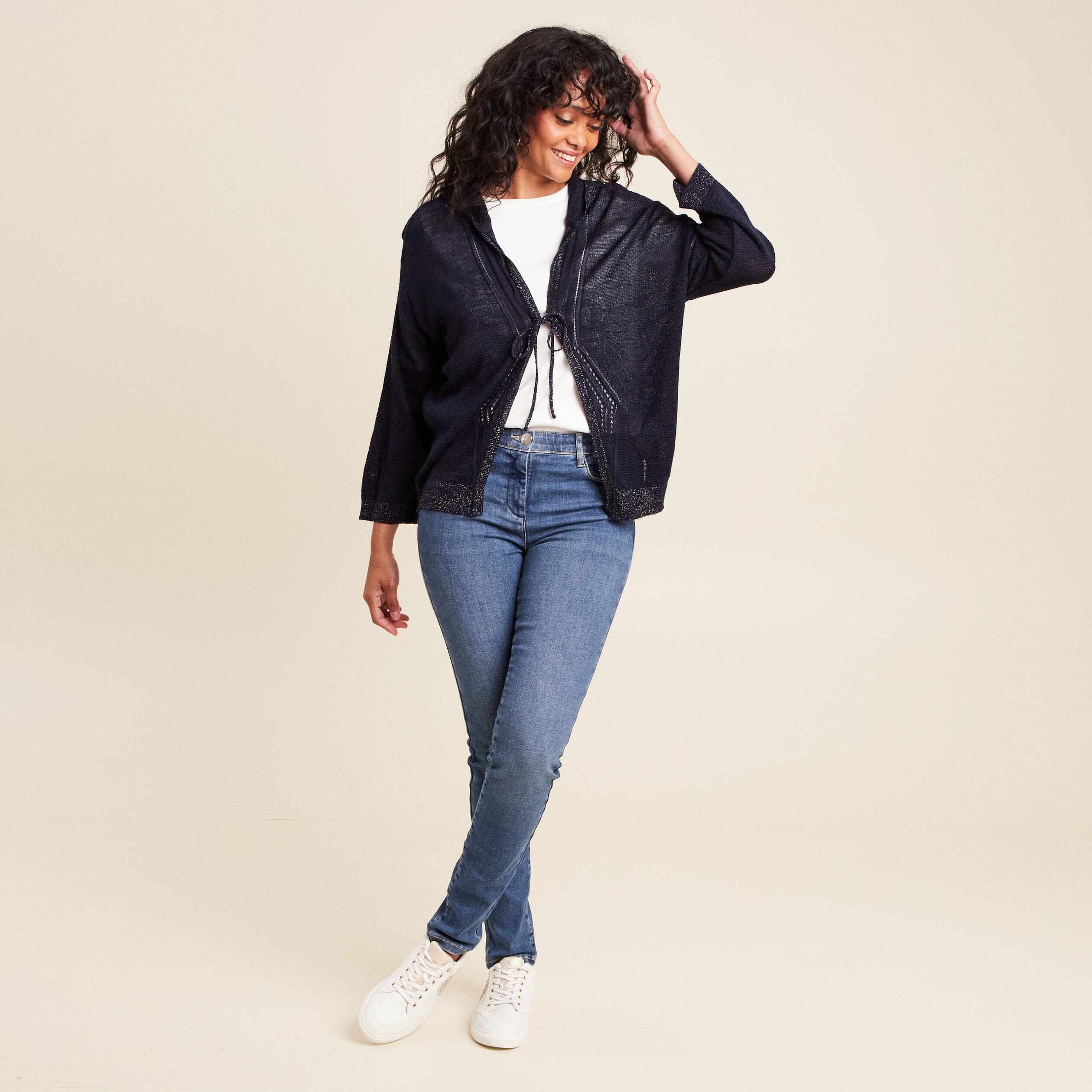 gilet droit mi long a capuche bleu marine femme Gilet droit mi-long à capuche bleu marine femme