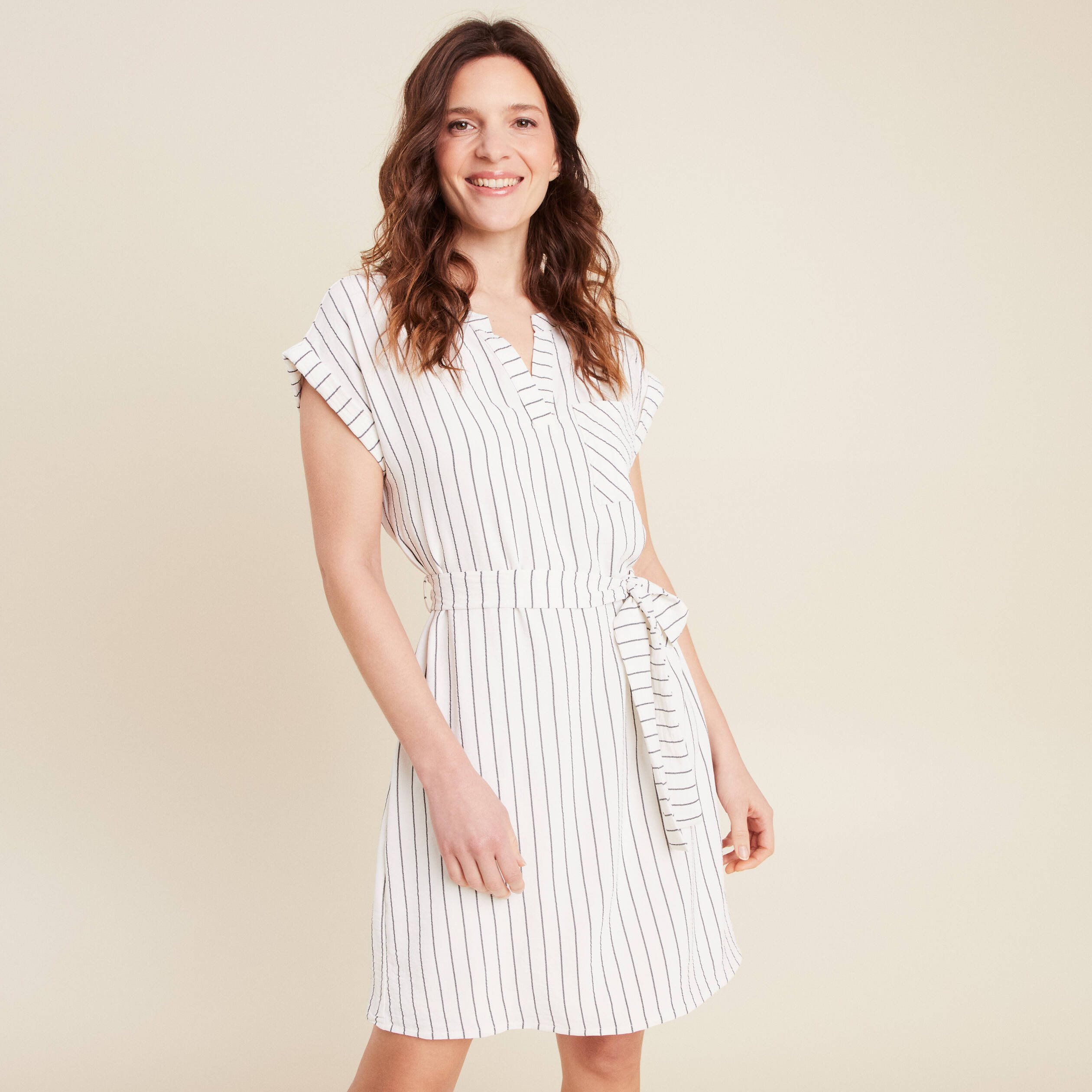 Robe droite courte doublée gris foncé femme