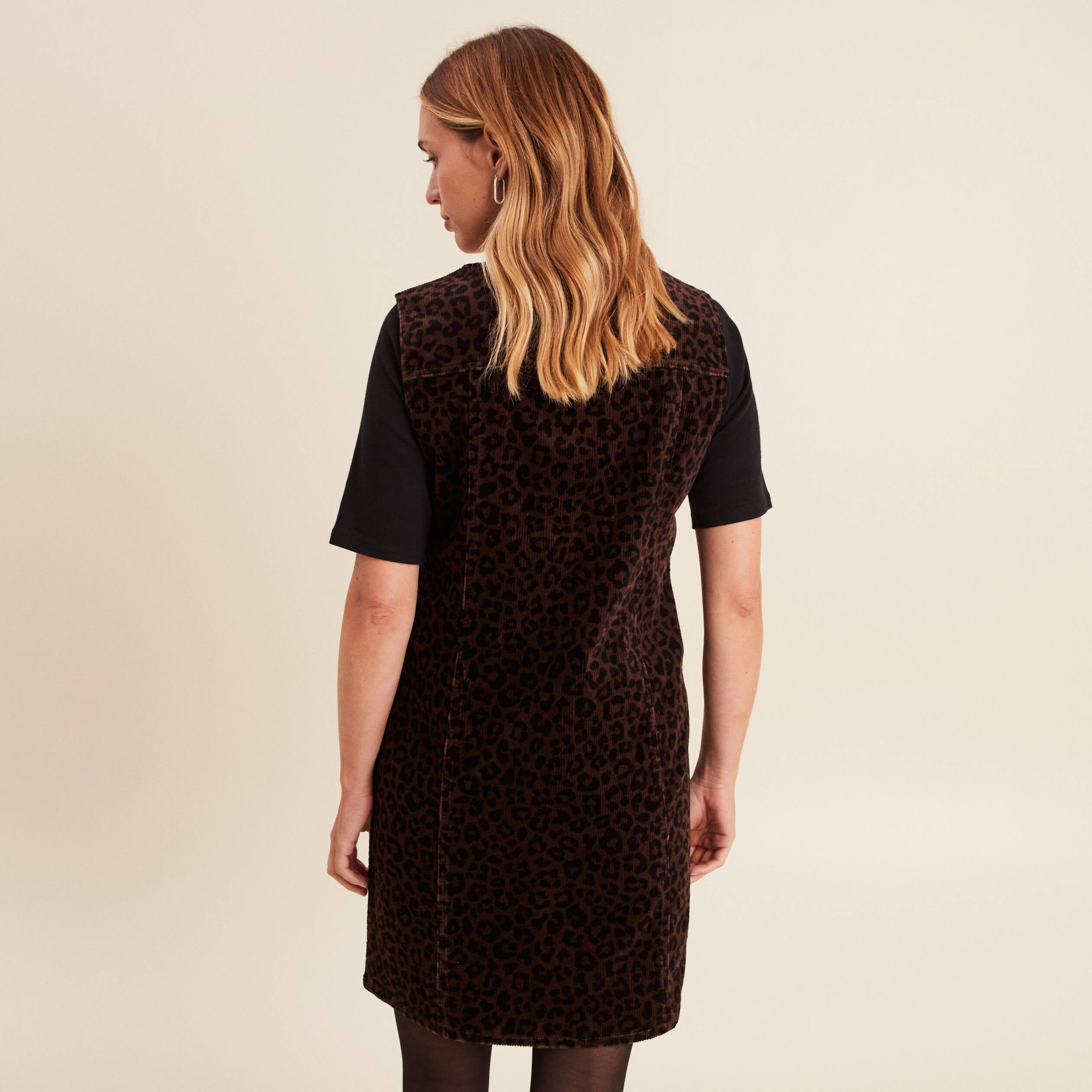 Robe droite courte sans manches velours marron cognac femme