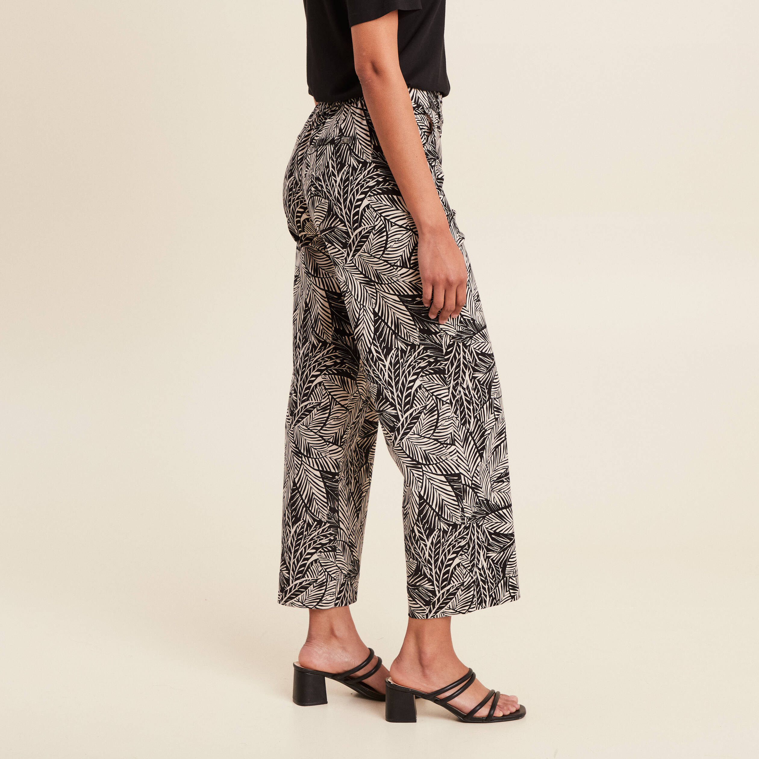 Pantalon large 7/8ème noir femme