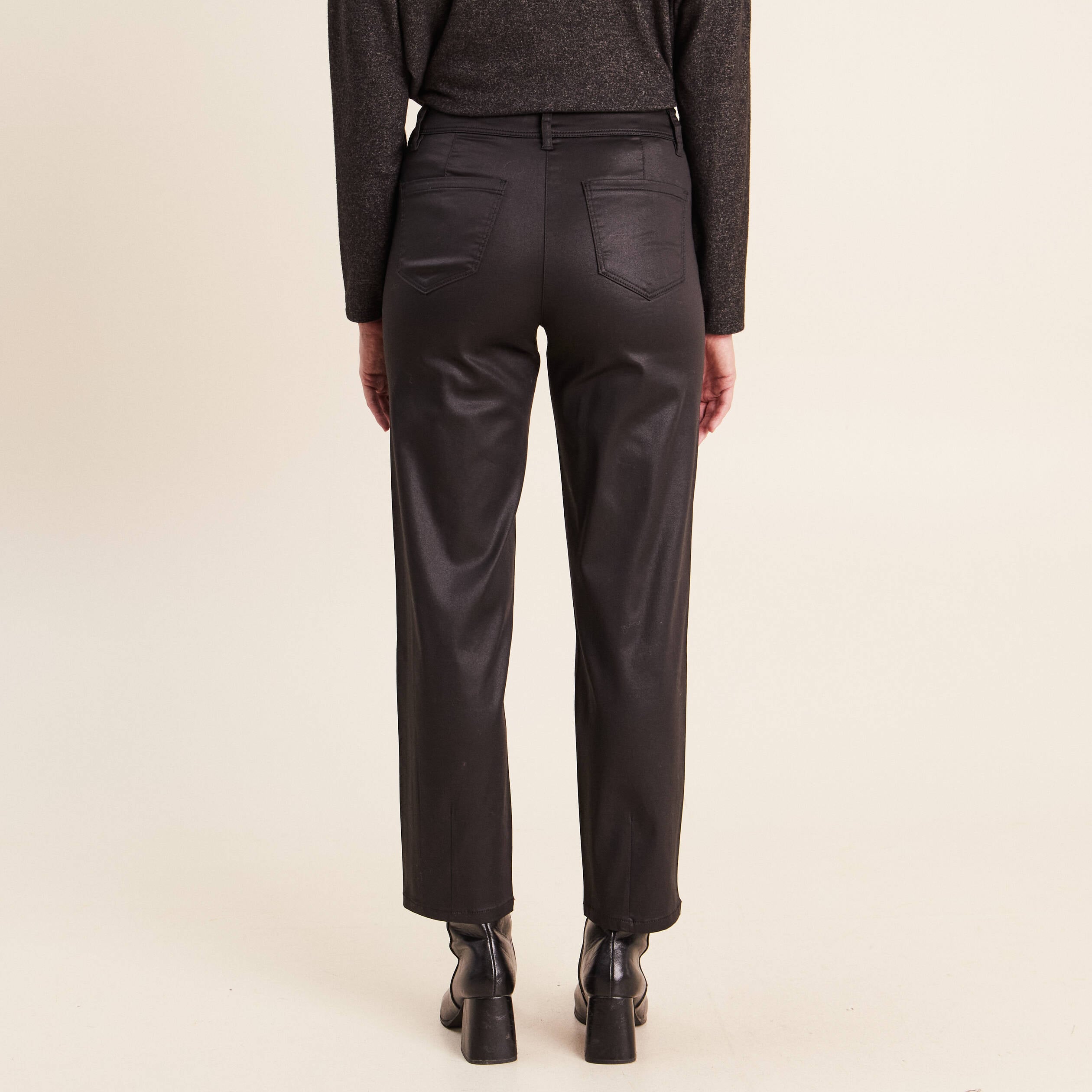Pantalon enduit noir femme