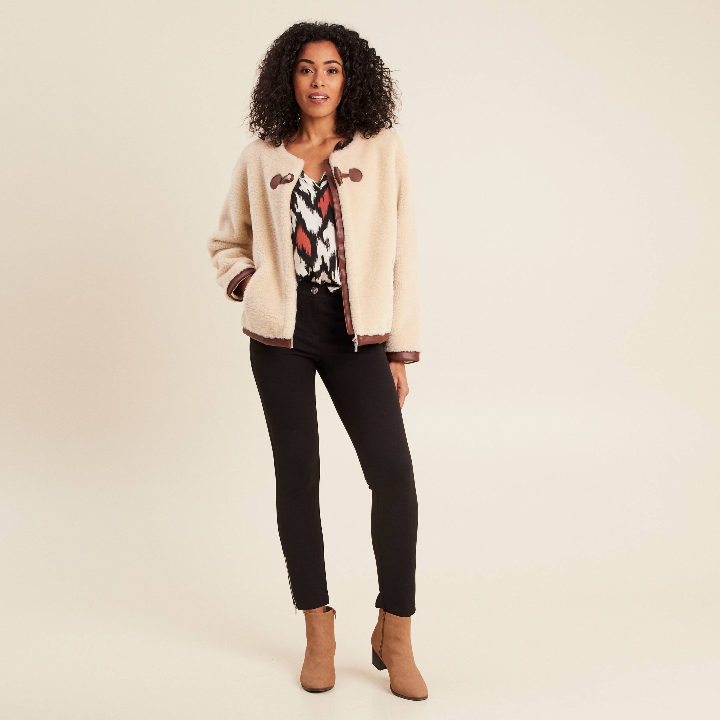 pantalon ajuste details zippes noir femme Pantalon ajusté détails zippés noir femme