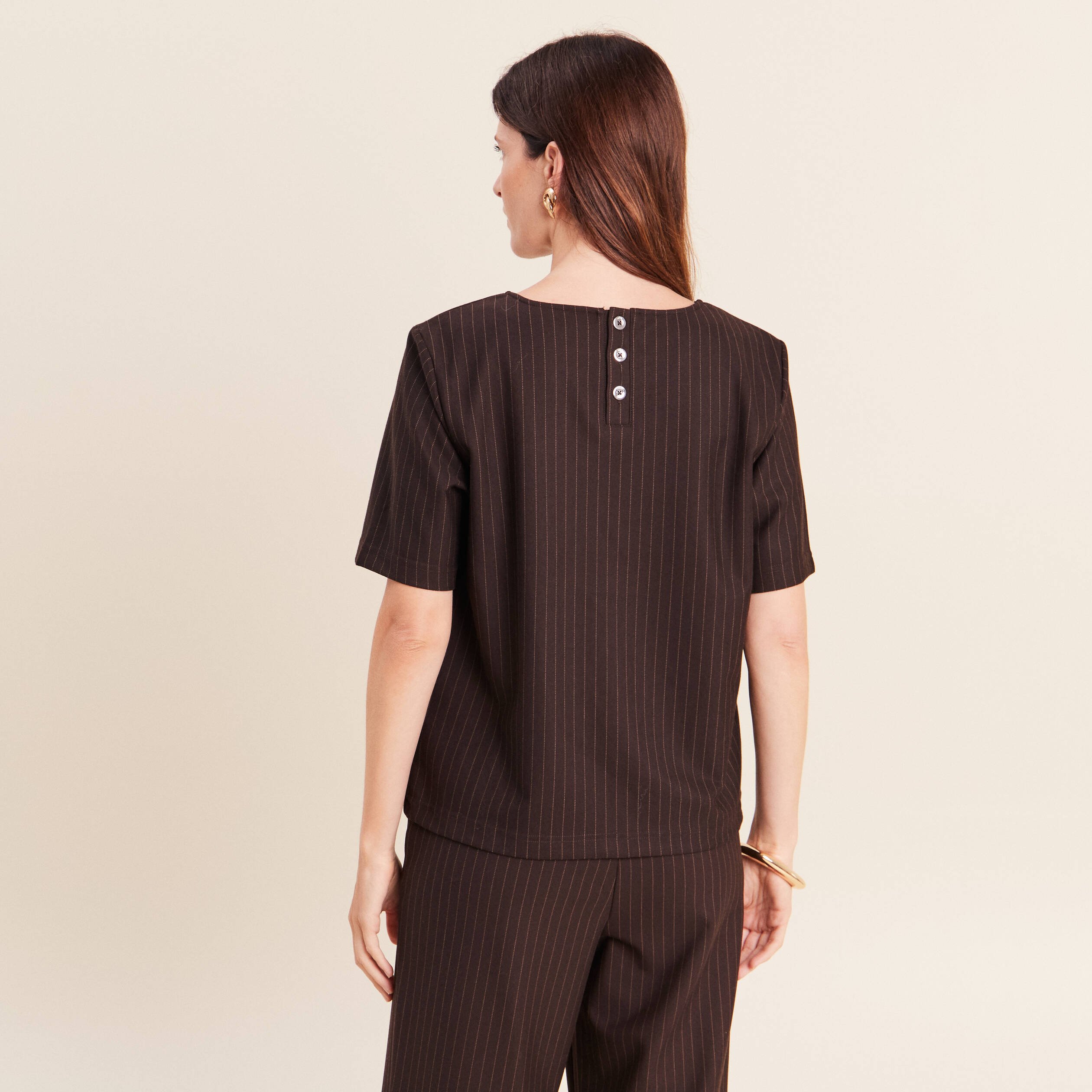 T-shirt droit col rond manches courtes marron femme