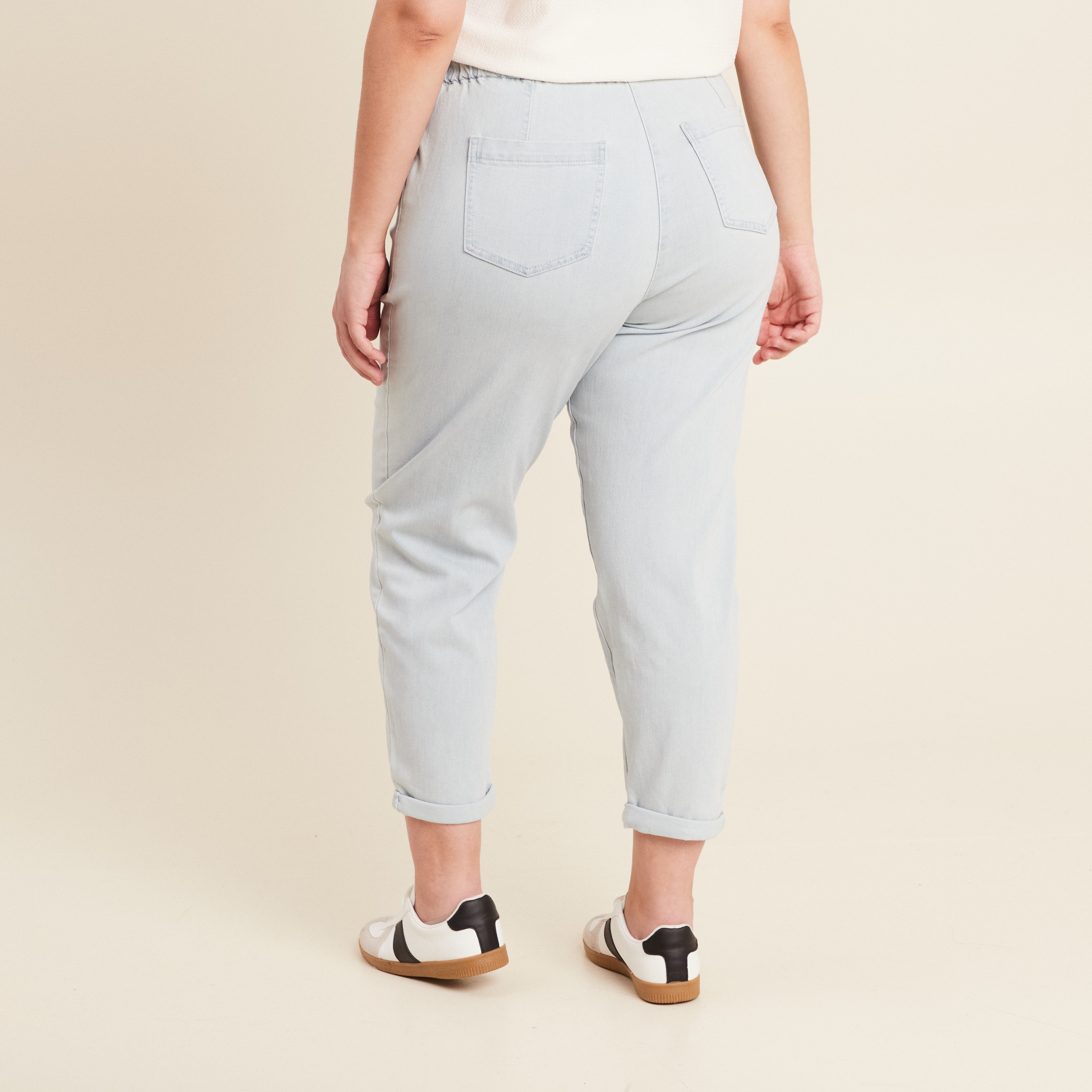 Jean coupe mom 7/8&egrave;me denim bleach femme
