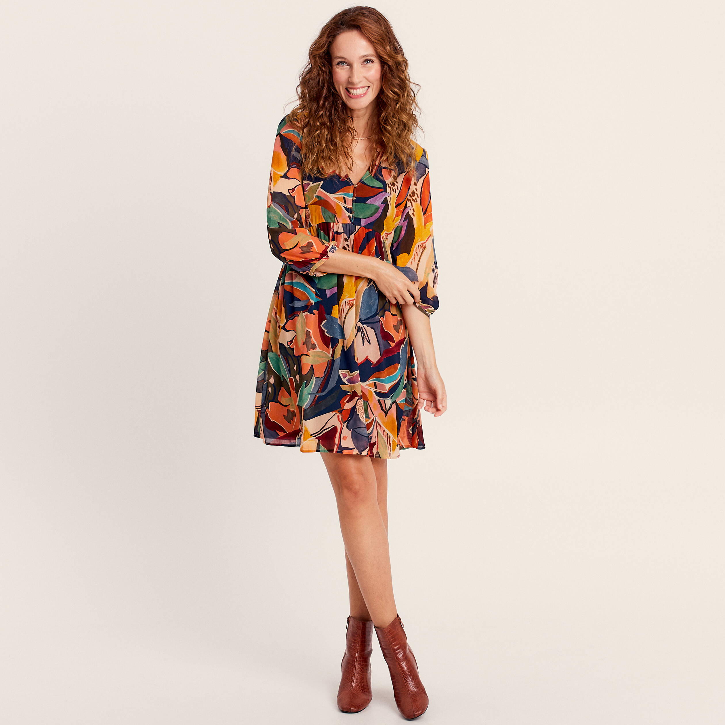 Robe évasée col tunisien beige femme