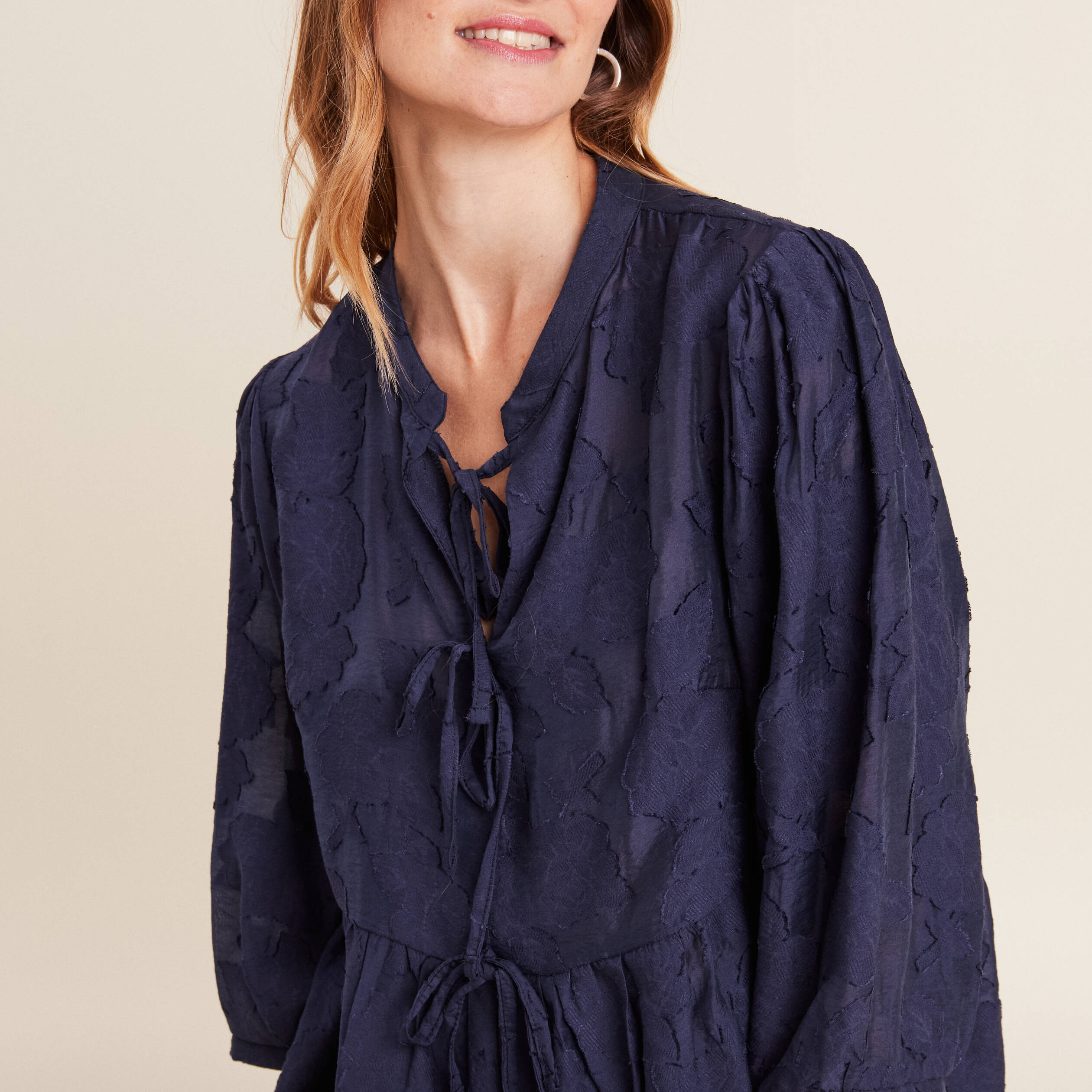 Blouse bleu marine deals