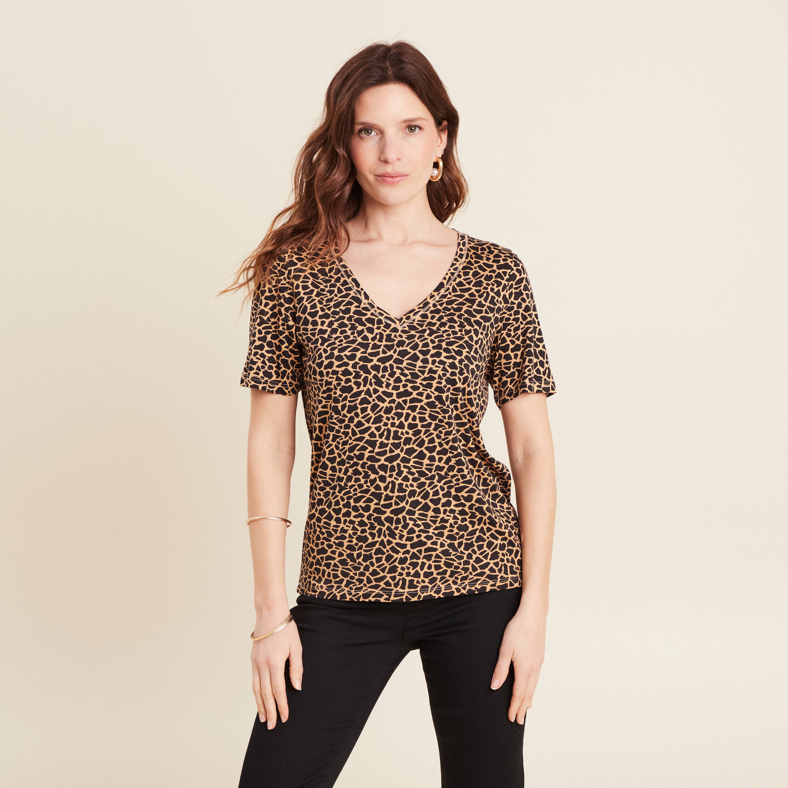 t shirt col v manches courtes noir femme T-shirt col V manches courtes noir femme