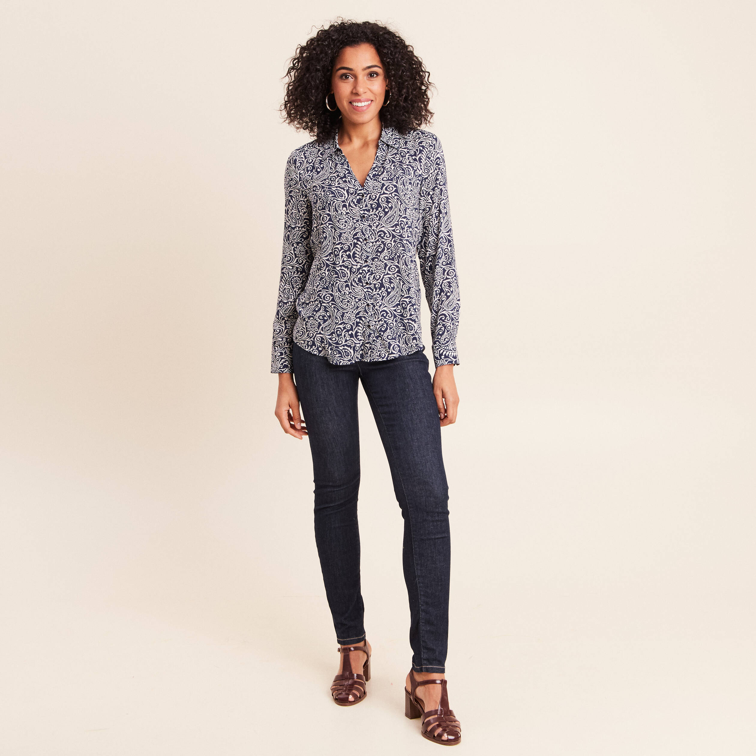 Chemise cintr&eacute;e manches longues bleu femme