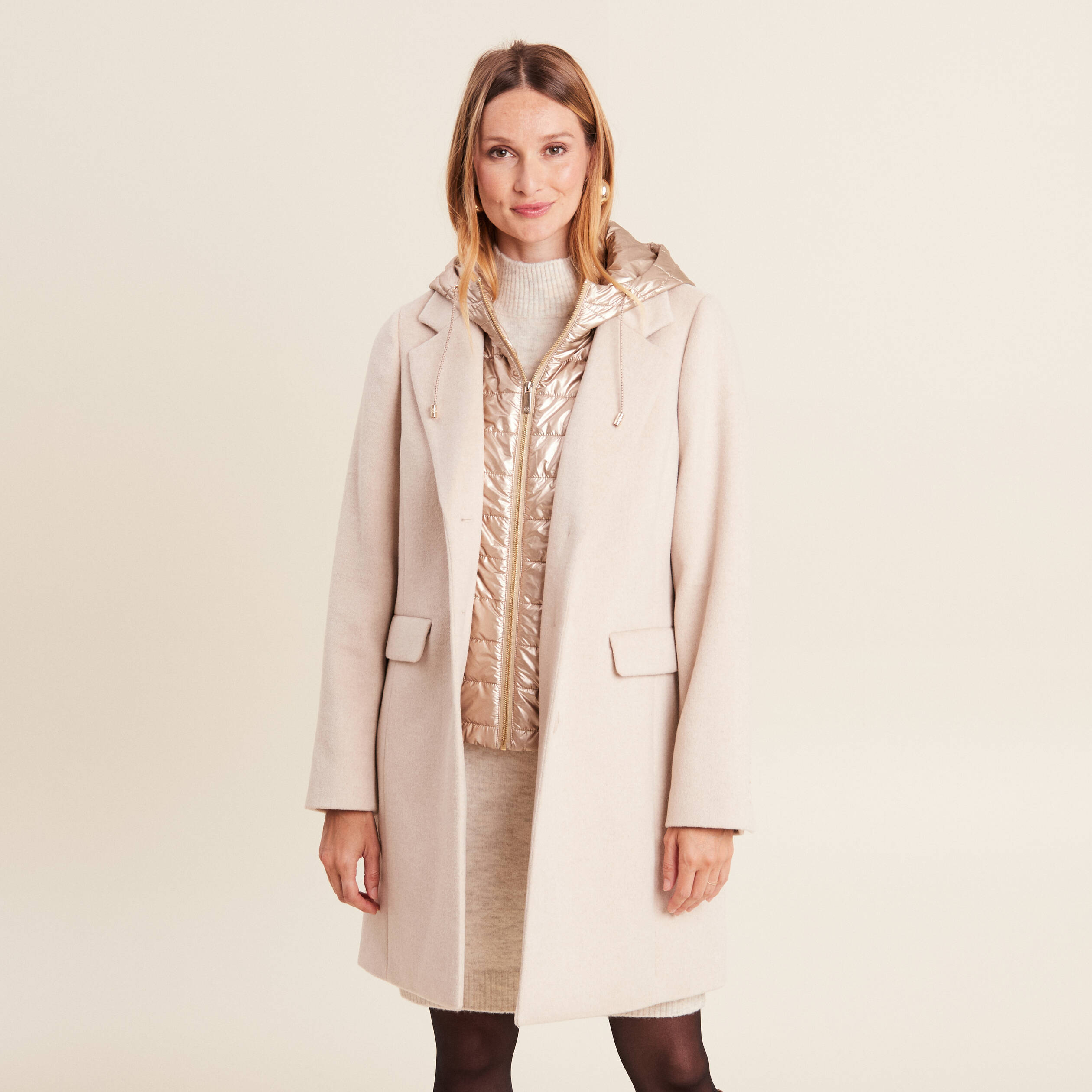 manteau droit a capuche creme femme Manteau droit à capuche creme femme