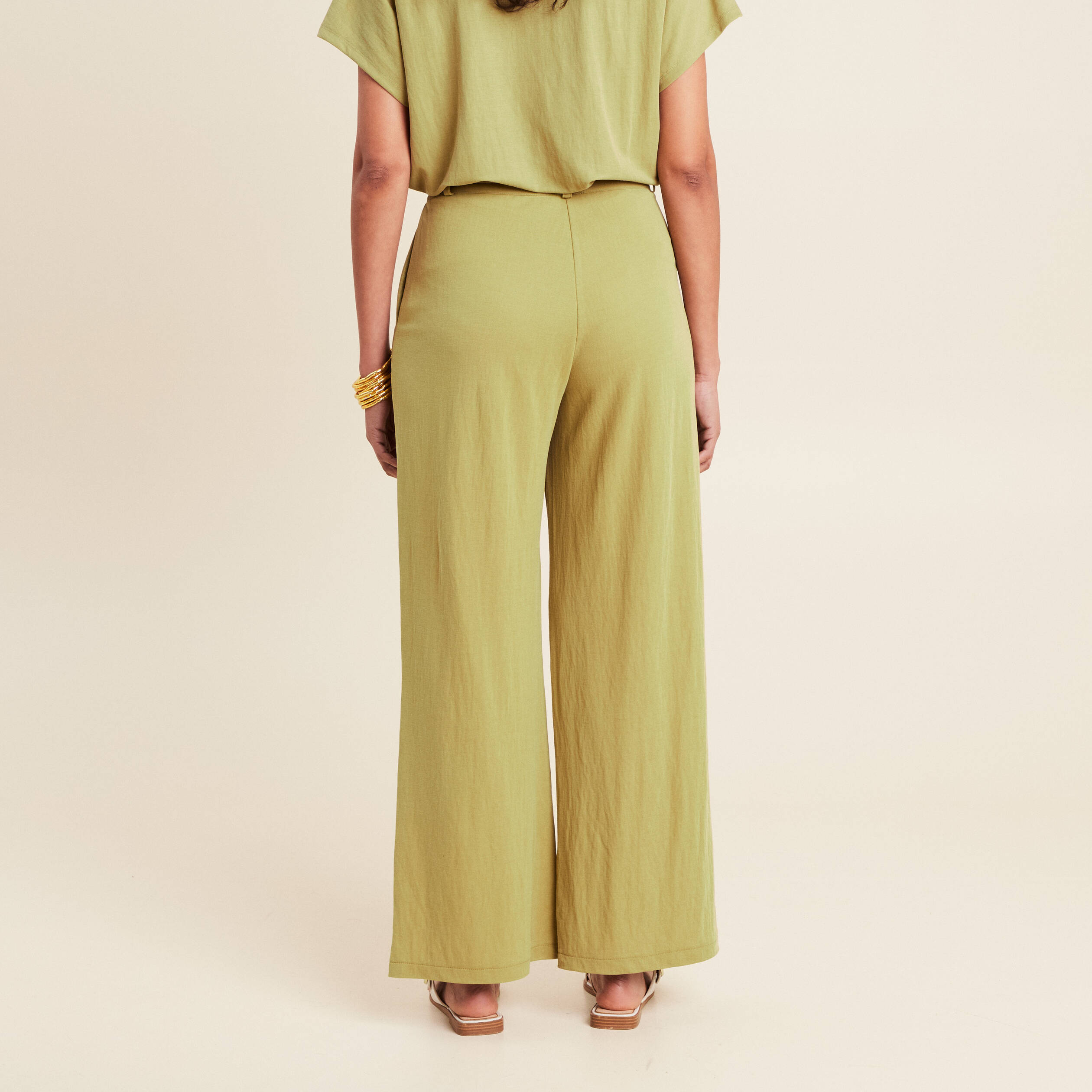 Pantalon fluide taille haute vert olive femme