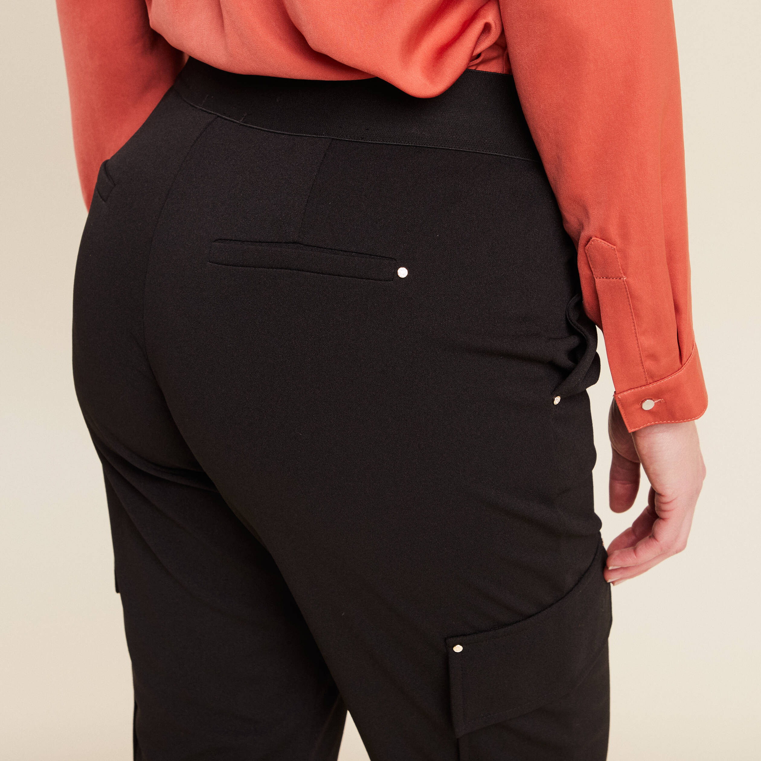 Pantalon cargo flou noir femme
