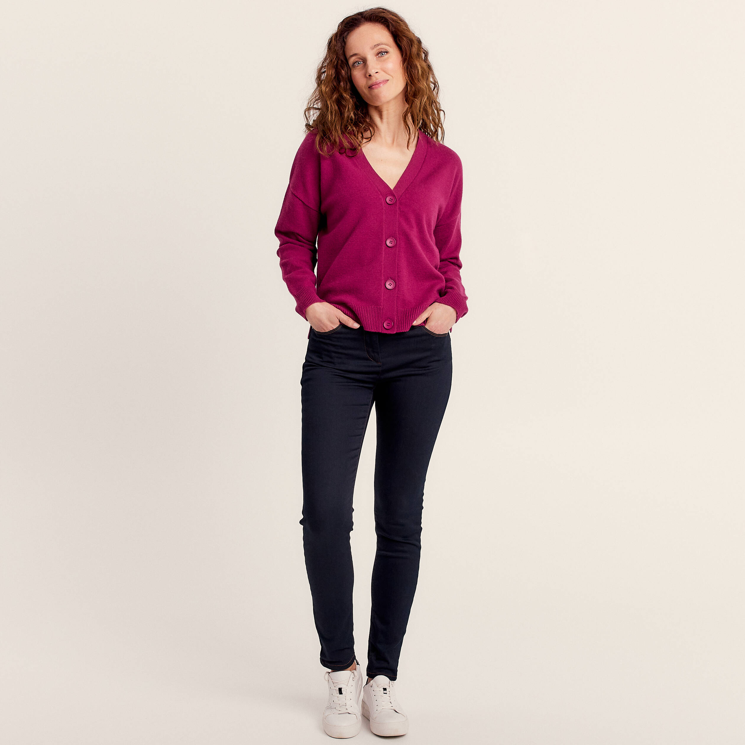 Gilet manches longues col en V rose fushia femme Bréal