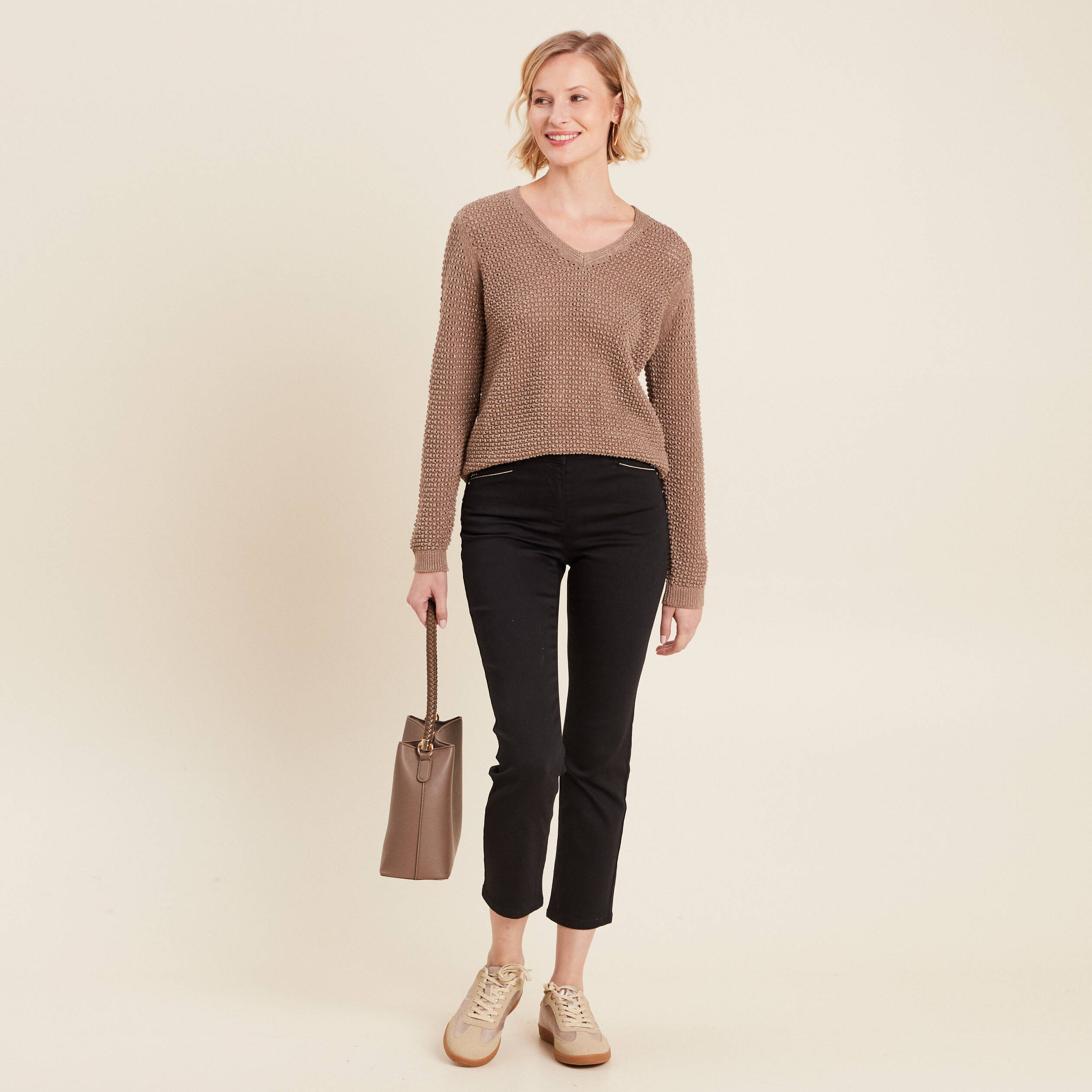 Pull manches longues col en V taupe femme
