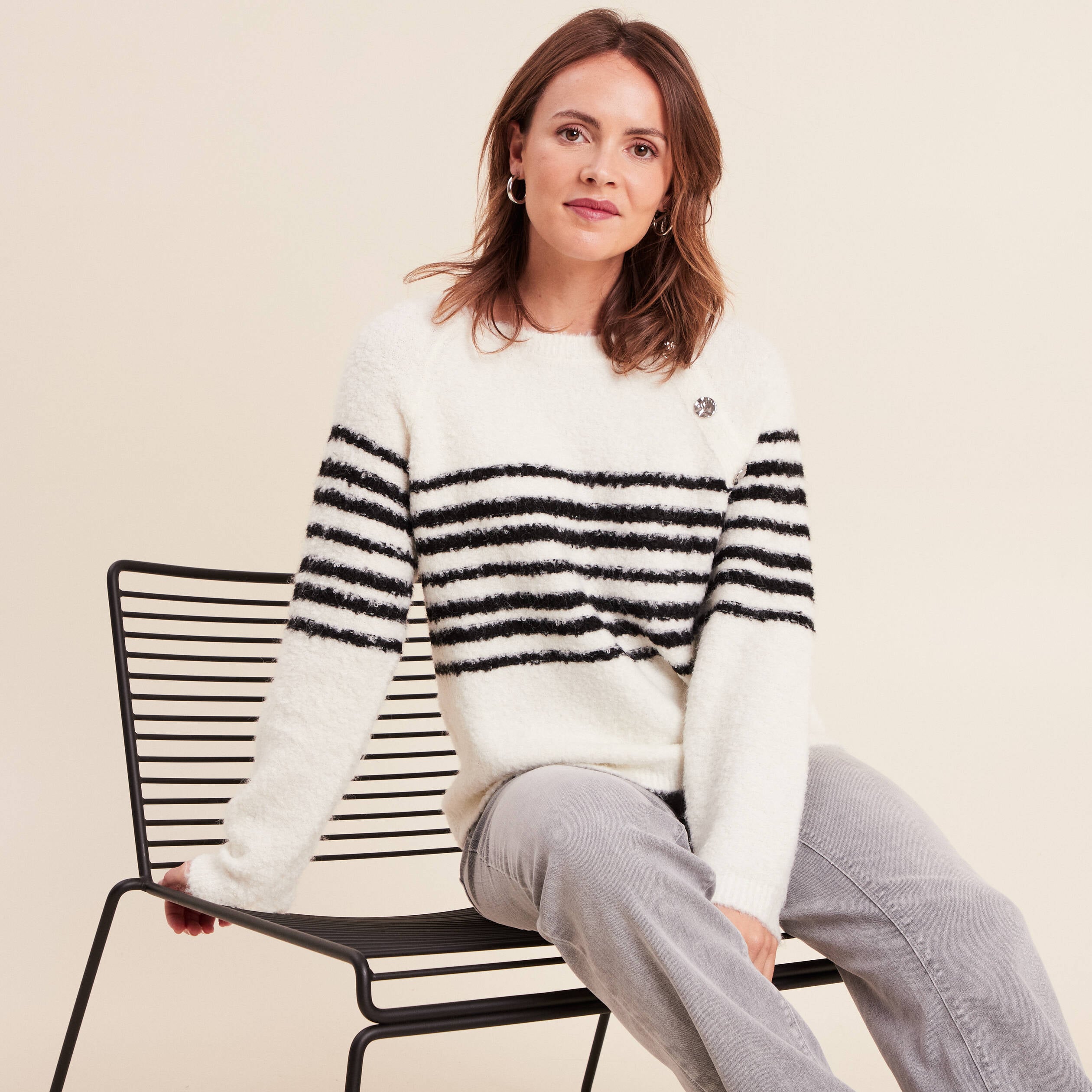 Pull bouclette col rond manches longues blanc femme