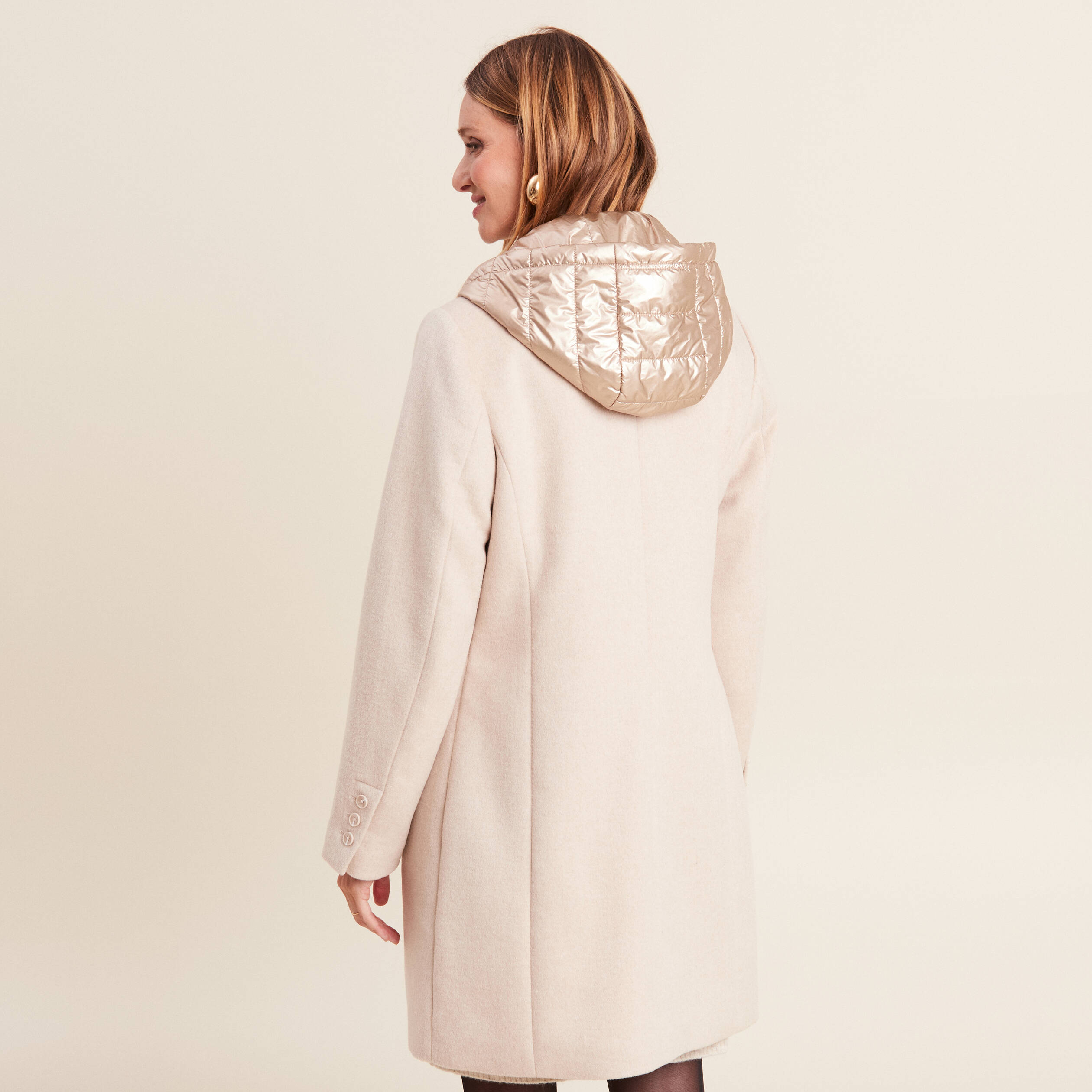 manteau droit a capuche creme femme Manteau droit à capuche creme femme