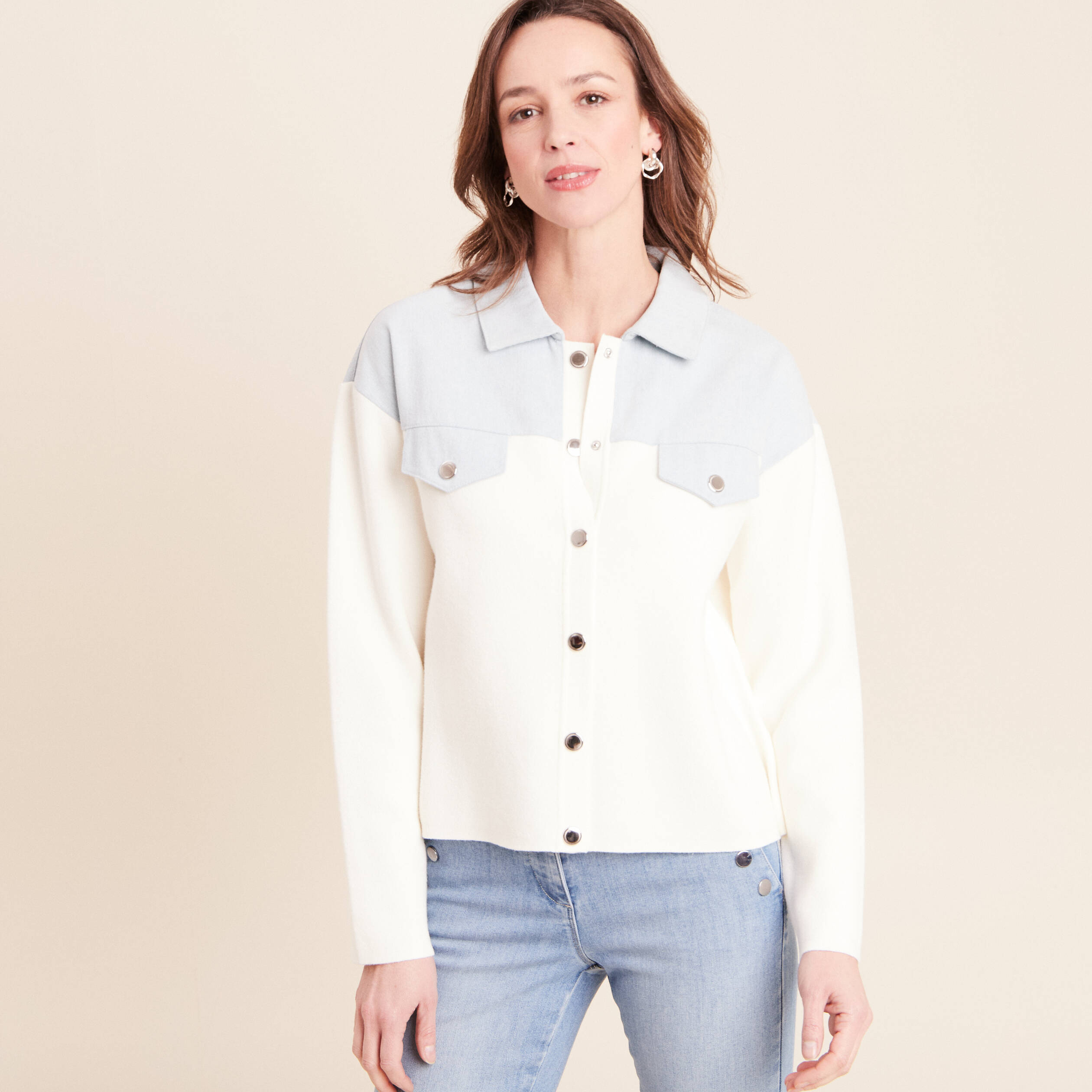 Gilet manches longues col chemise ecru femme