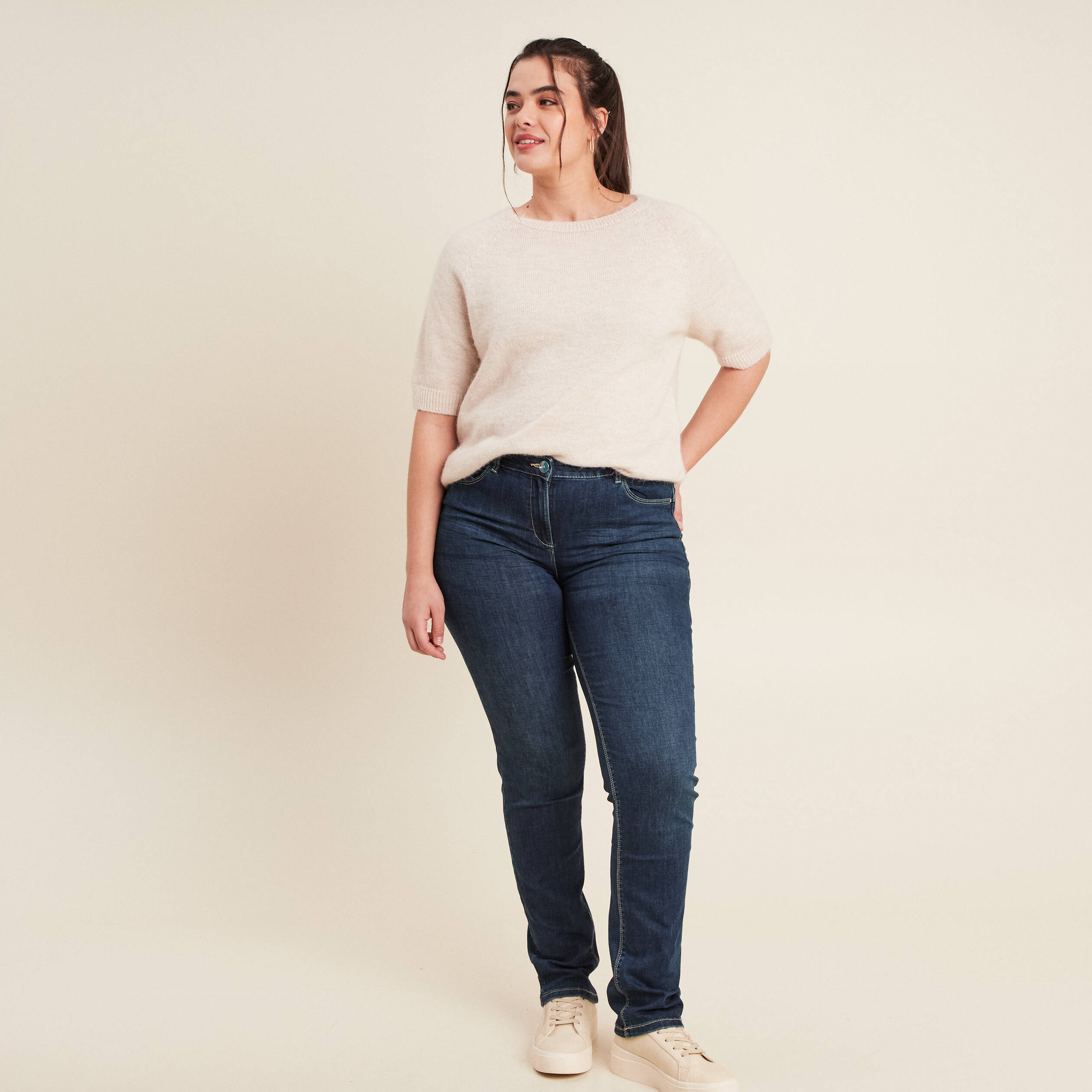 Jean coupe ajust&eacute;e long denim brut femme
