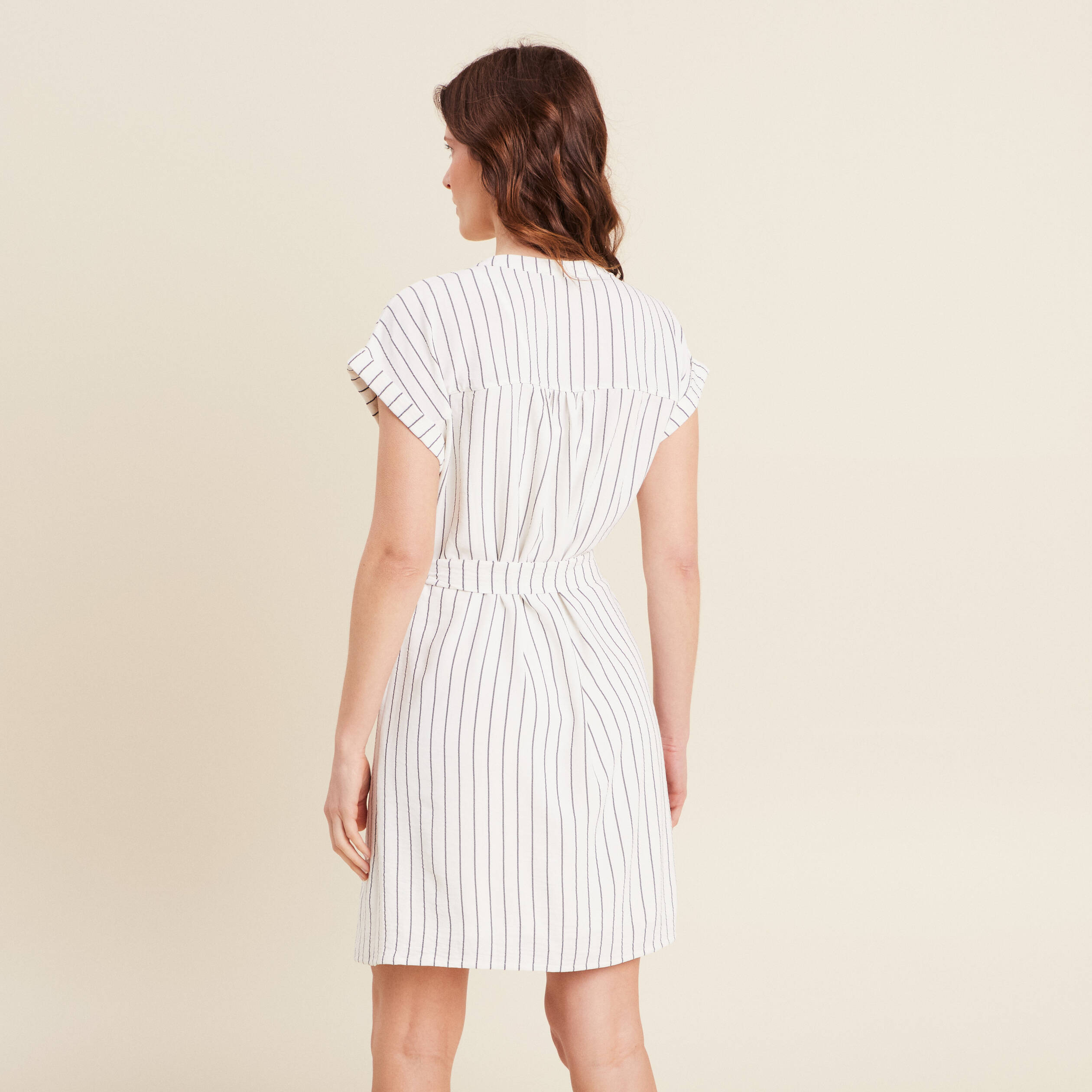 Robe droite courte doublée gris foncé femme