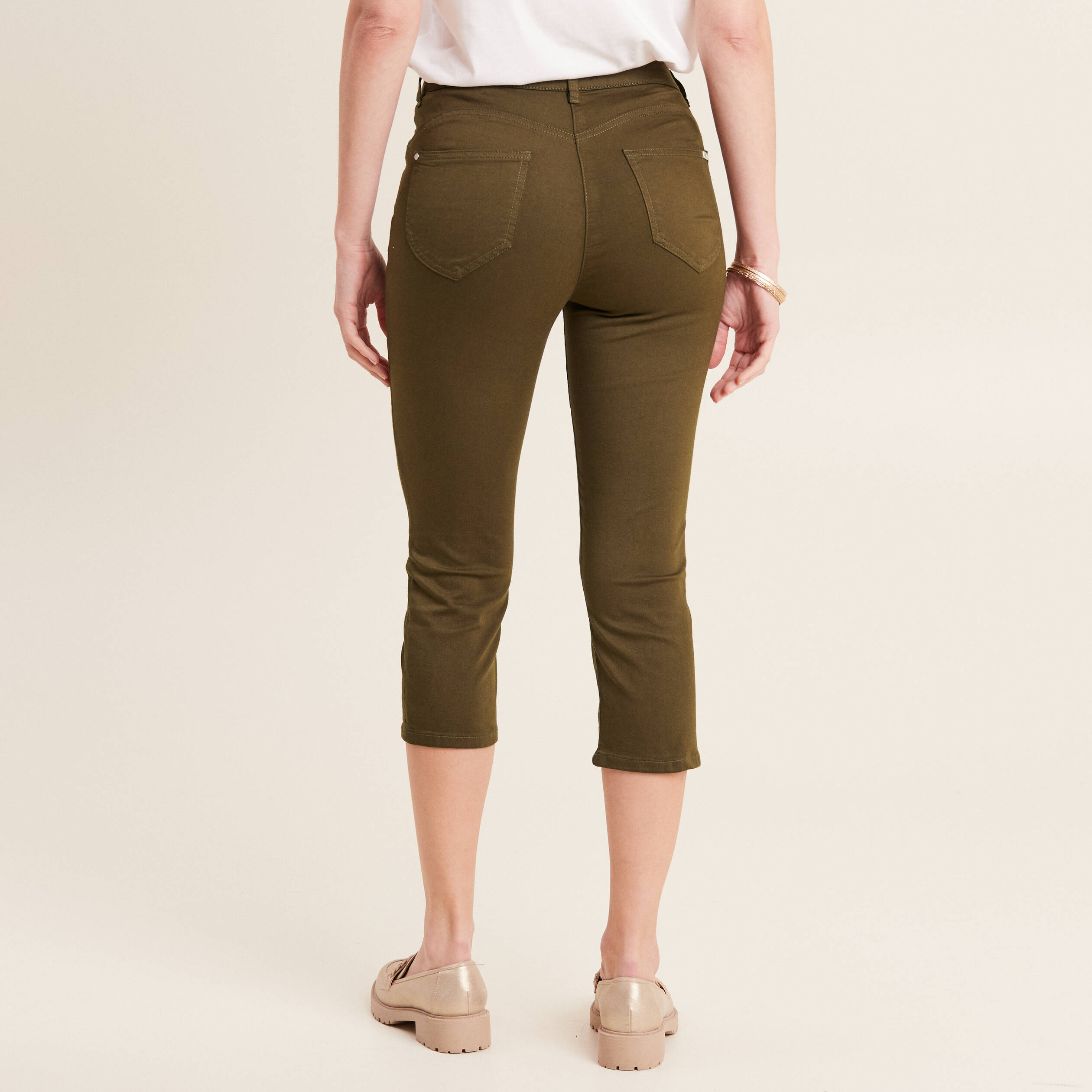 Pantacourt droit taille standard vert kaki femme