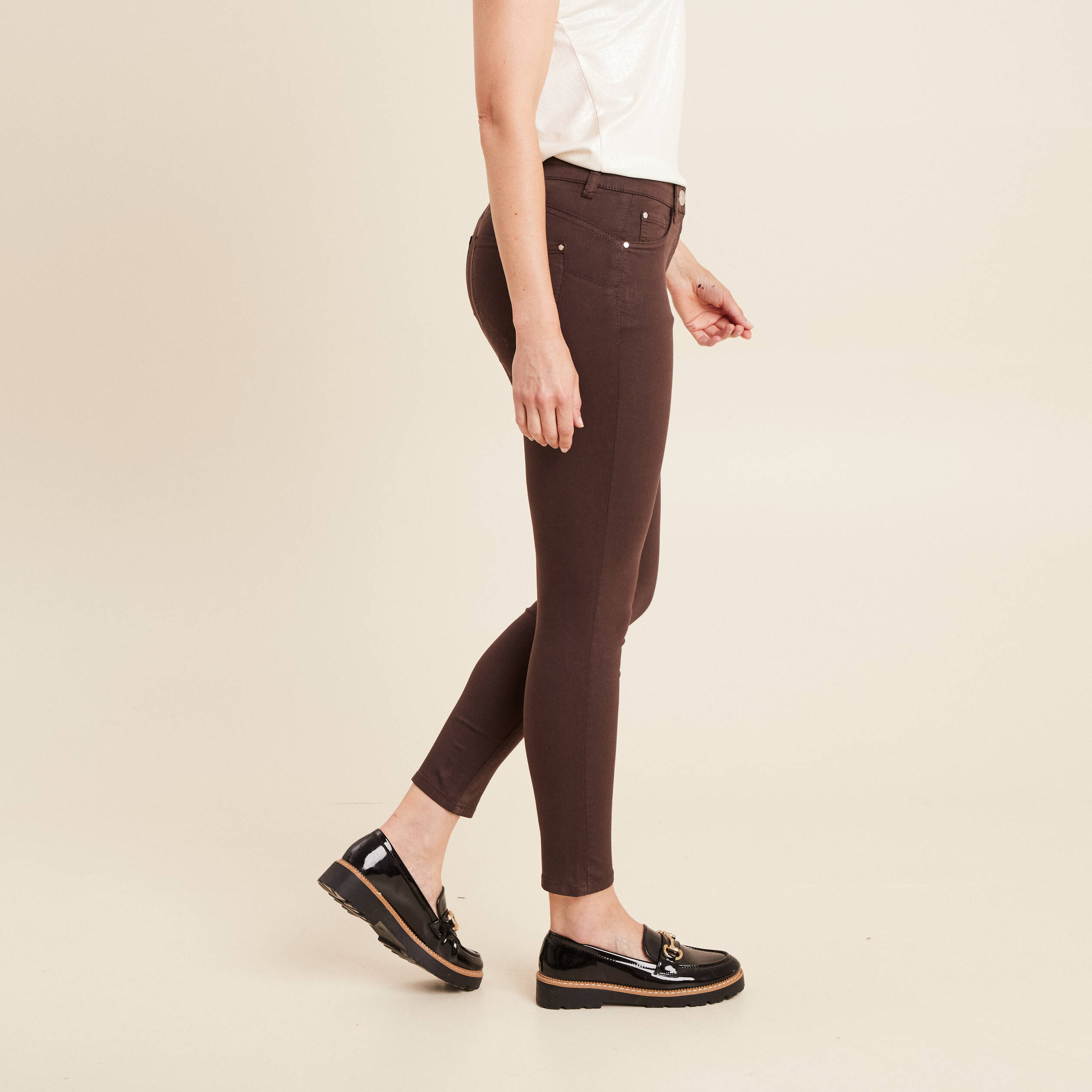 pantalon leger taille standard 78eme marron fonce femme Pantalon léger taille standard 7/8ème marron foncé femme
