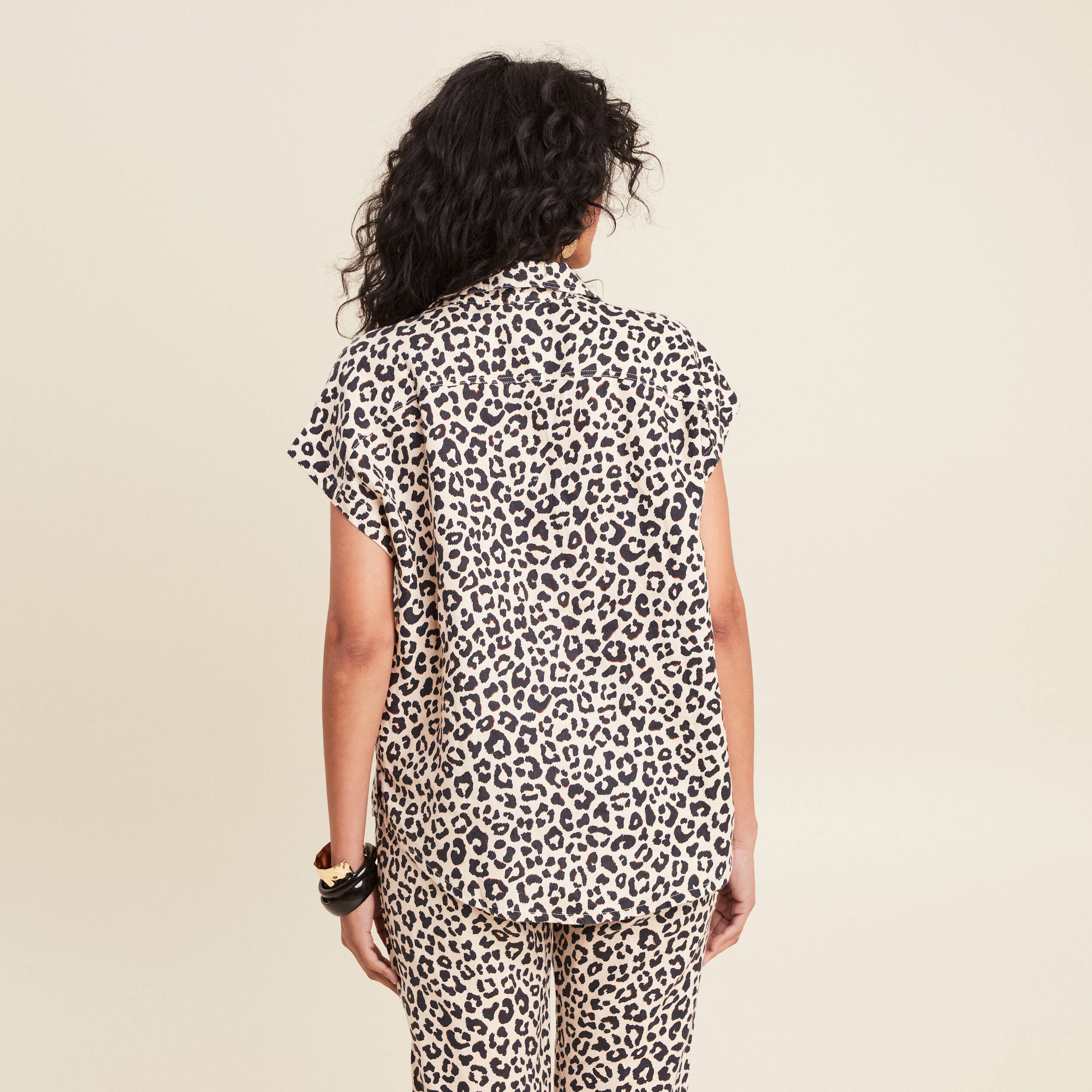 Chemise sans manches sable femme