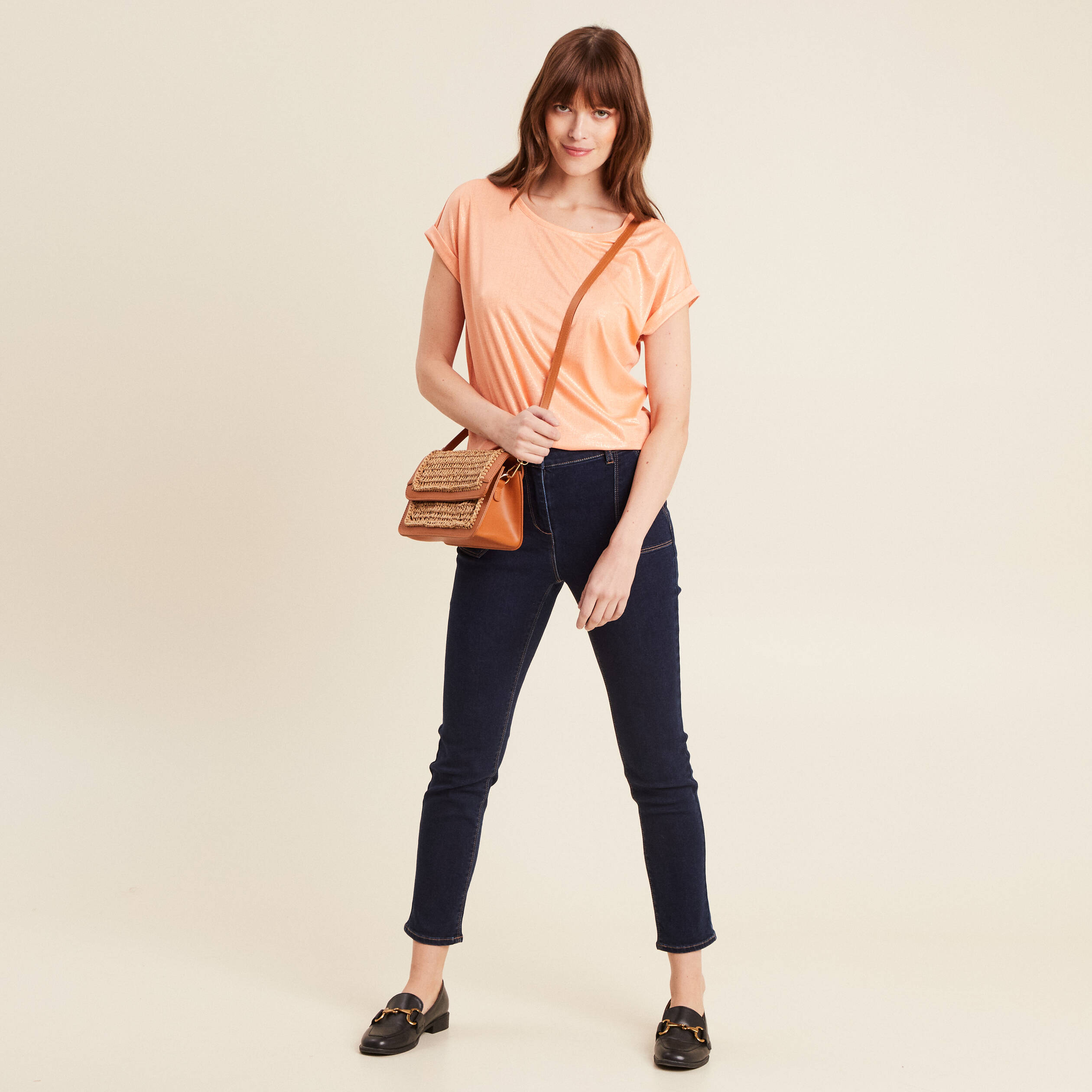 Jean ajusté boutons denim brut femme
