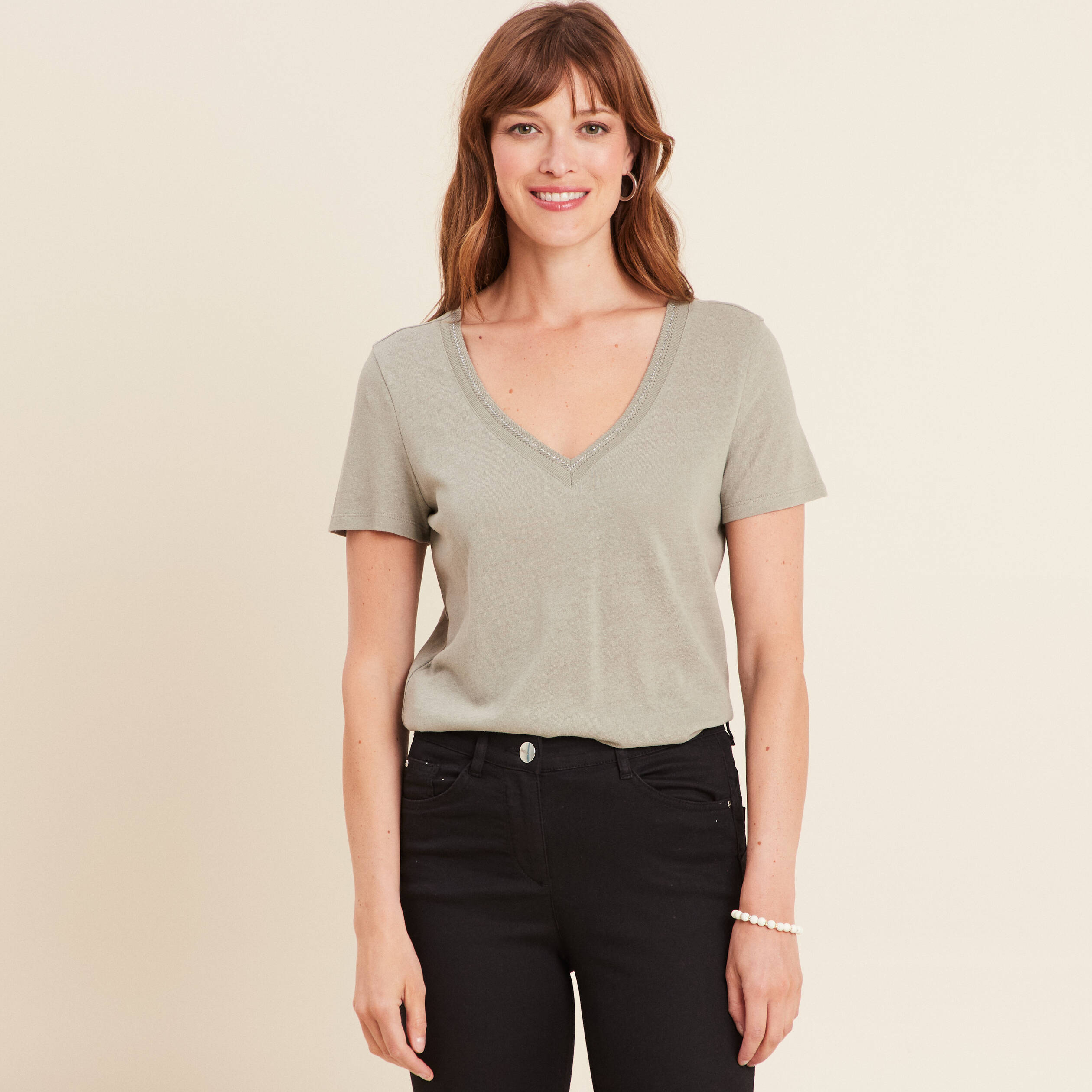 t shirt manches courtes col en v vert clair femme T-shirt manches courtes col en V vert clair femme