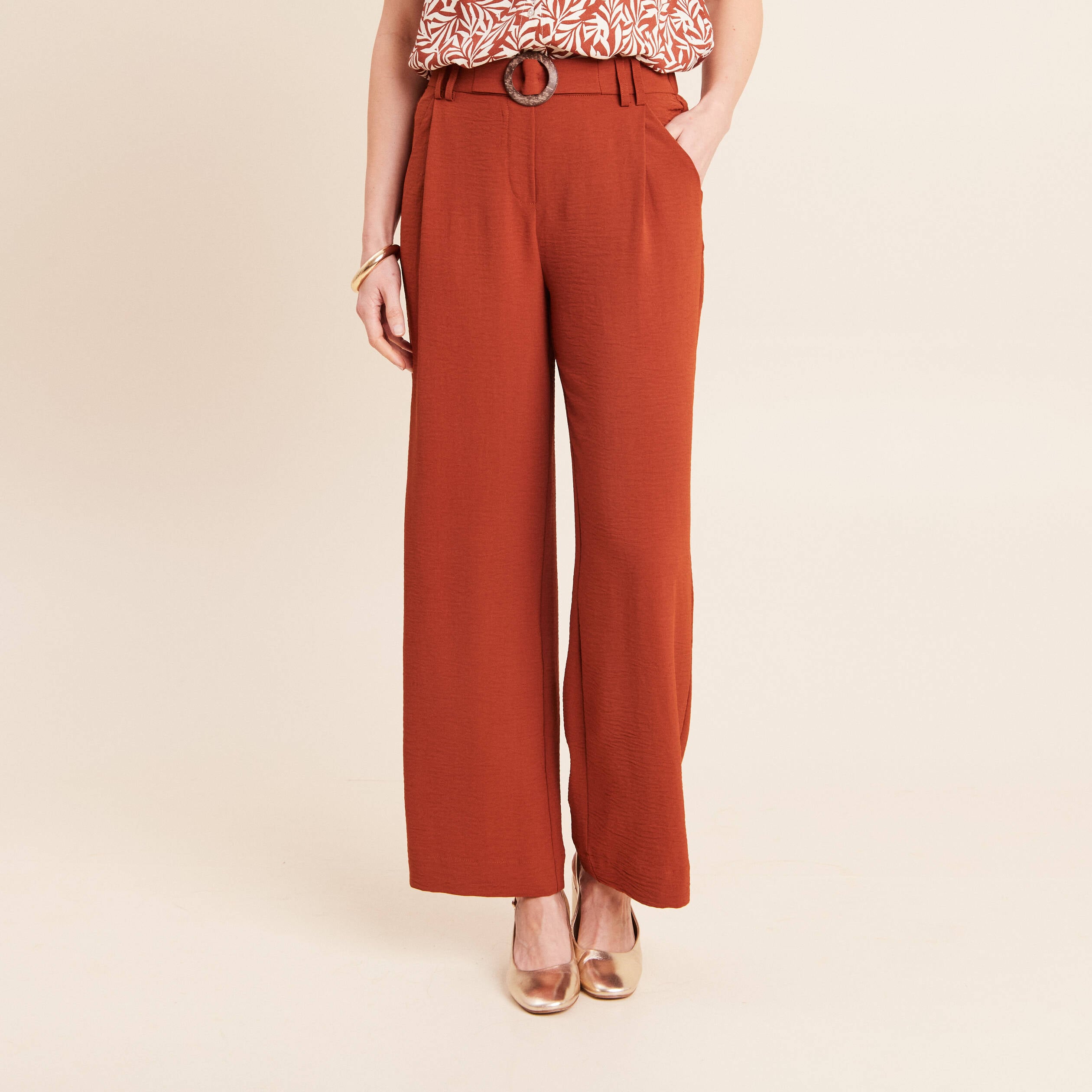 Pantalon large taille haute fluide marron fonc&eacute; femme